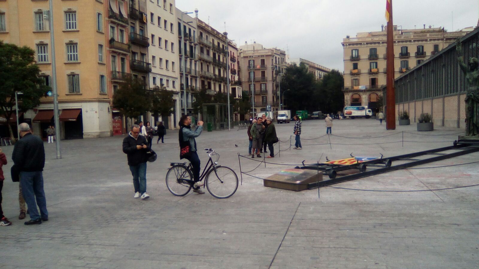 CiU, PP i C’s exigeixen el cessament del responsable de l’exposició del Born