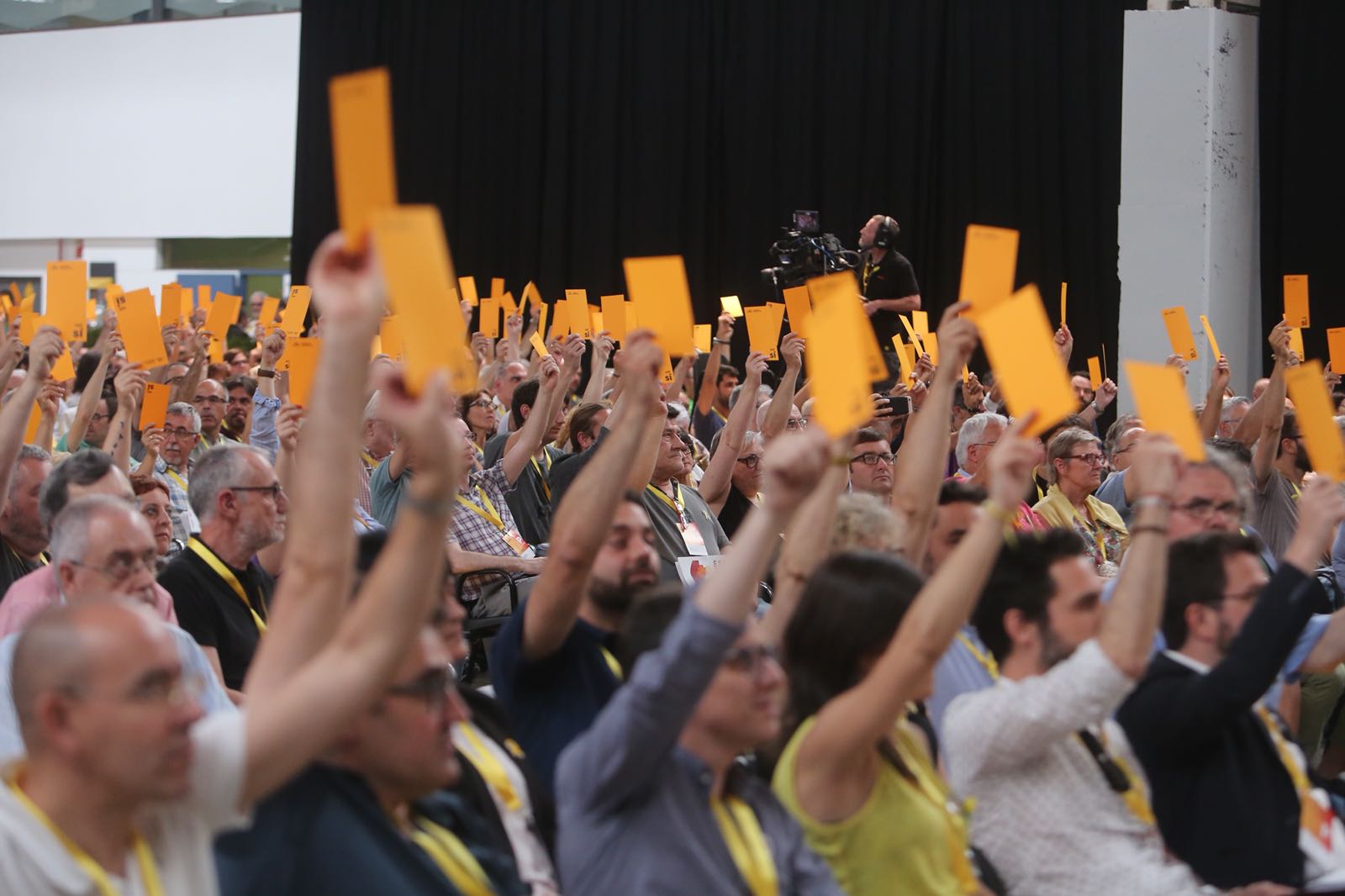 ERC buscarà en la militància un aval per apuntalar l'aposta pel diàleg