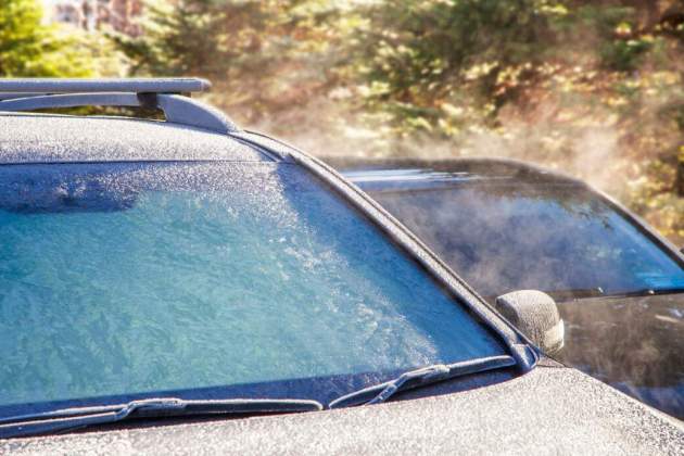 quitar hielo del parabrisas 1200x690 quitar hielo del parabrisas 1200x690