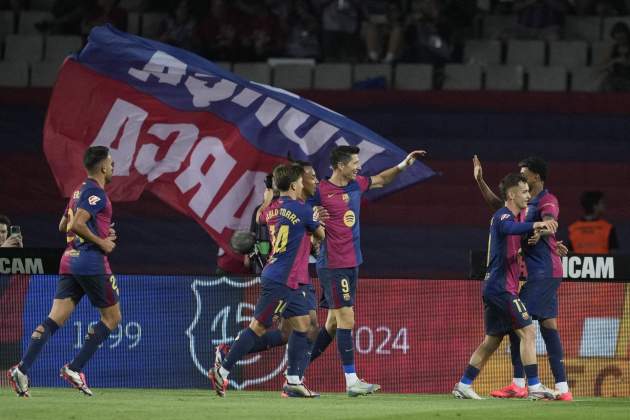 Lewandowski celebra su gol en el Barça-Getafe / Foto: EFE Lewandowski celebra su gol en el Barça-Getafe / Foto: EFE