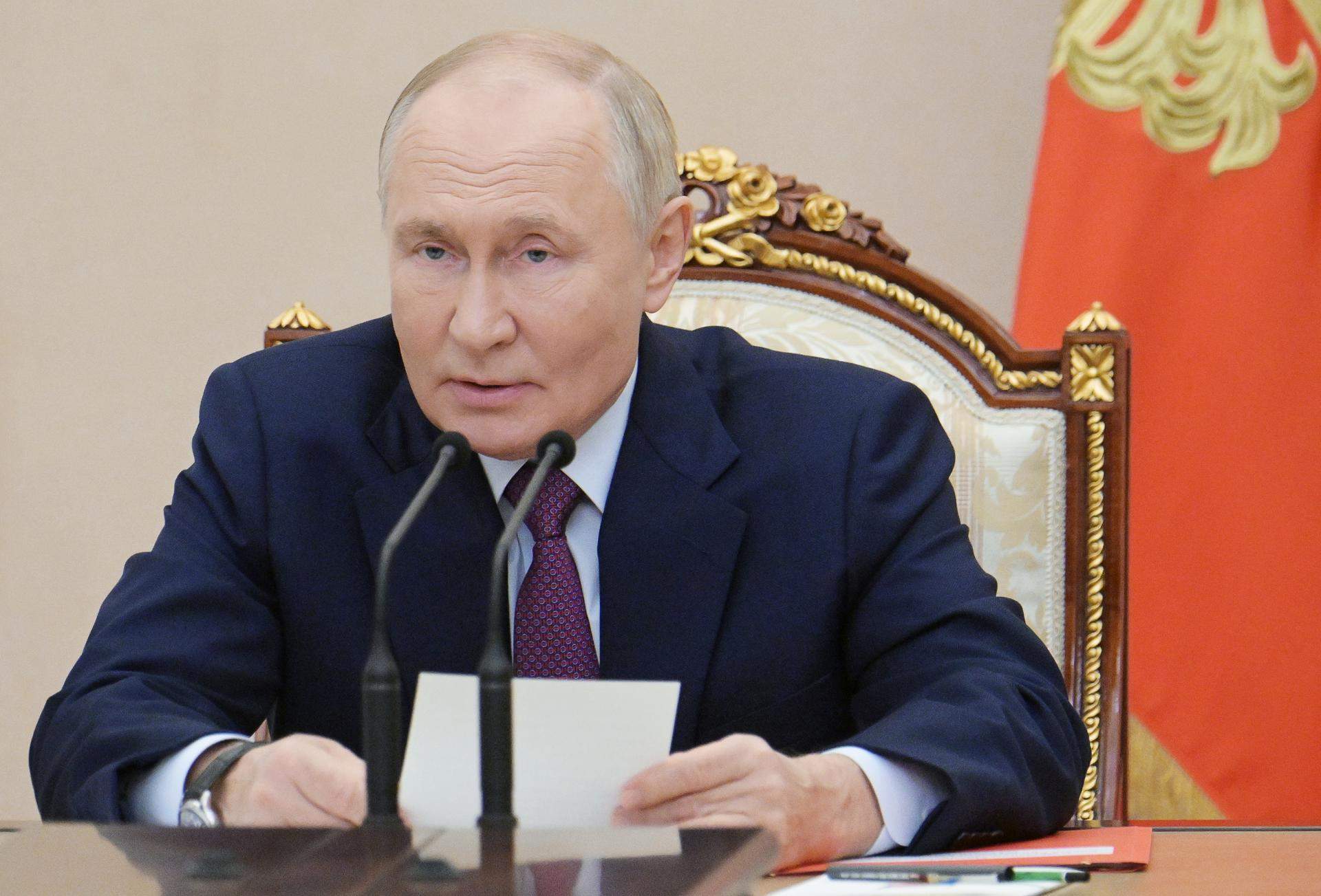 Putin adverteix: considerarà l'ús d'armes nuclears si Ucraïna fa servir míssils de llarg abast