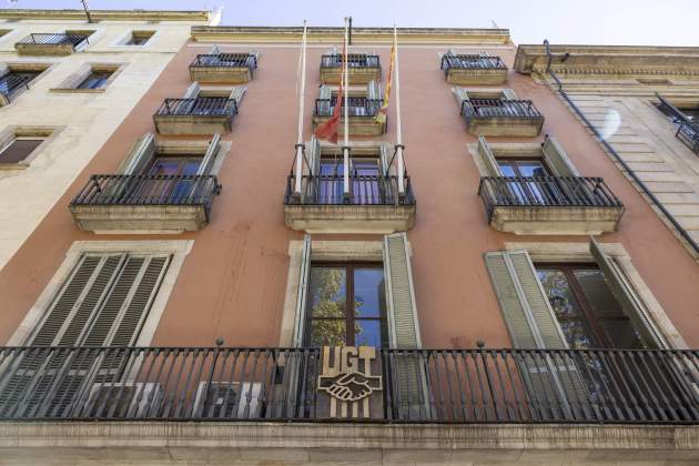 Edifici CADCI y placa commemoració socios muertos 1934 Jaume Cuenta / Foto: Carlos Baglietto Edifici CADCI y placa commemoració socios muertos 1934 Jaume Cuenta / Foto: Carlos Baglietto