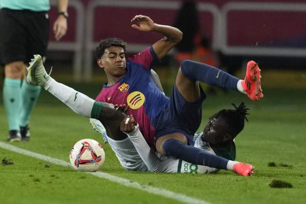 Lamine Yamal rep falta Barça Getafe EFE Lamine Yamal rep falta Barça Getafe EFE