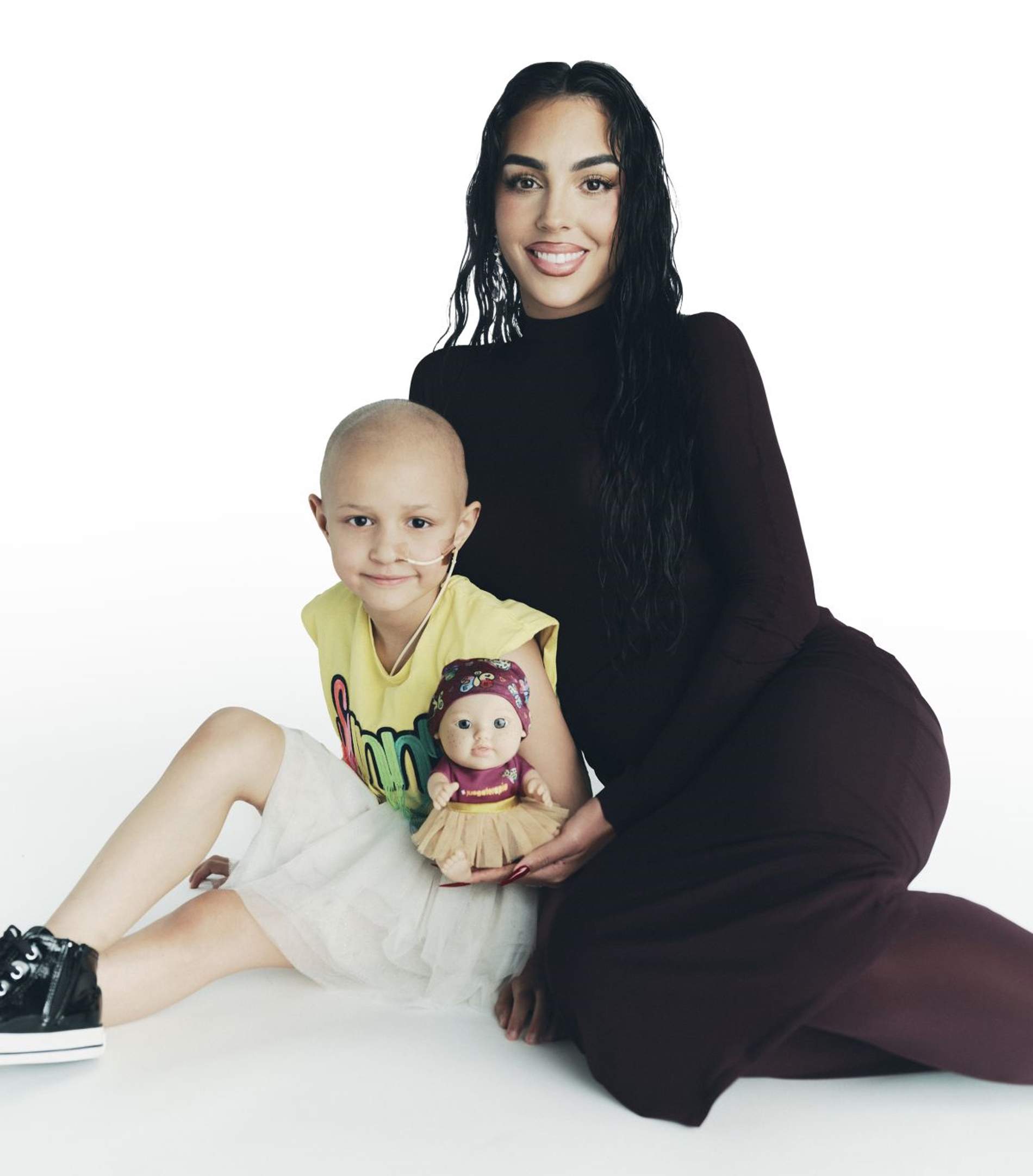La Fundación Juegaterapia y Georgina Rodríguez presentan el Baby Pelón número 36