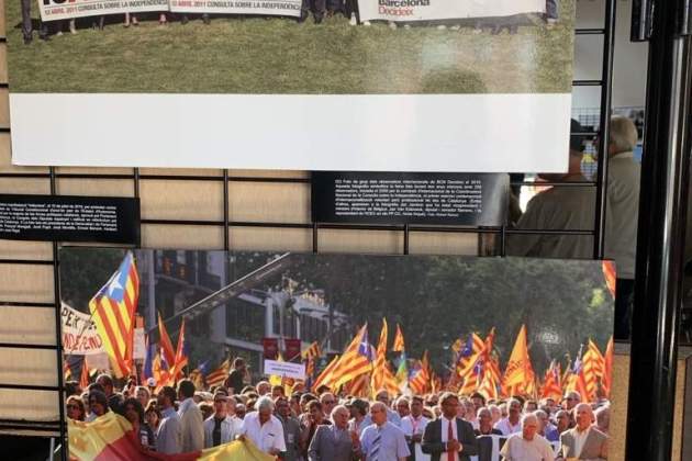 Imágenes históricas del independentismo en Arenys en LES SOMOS 1-O / Carlos Baglietto Imágenes históricas del independentismo en Arenys en LES SOMOS 1-O / Carlos Baglietto