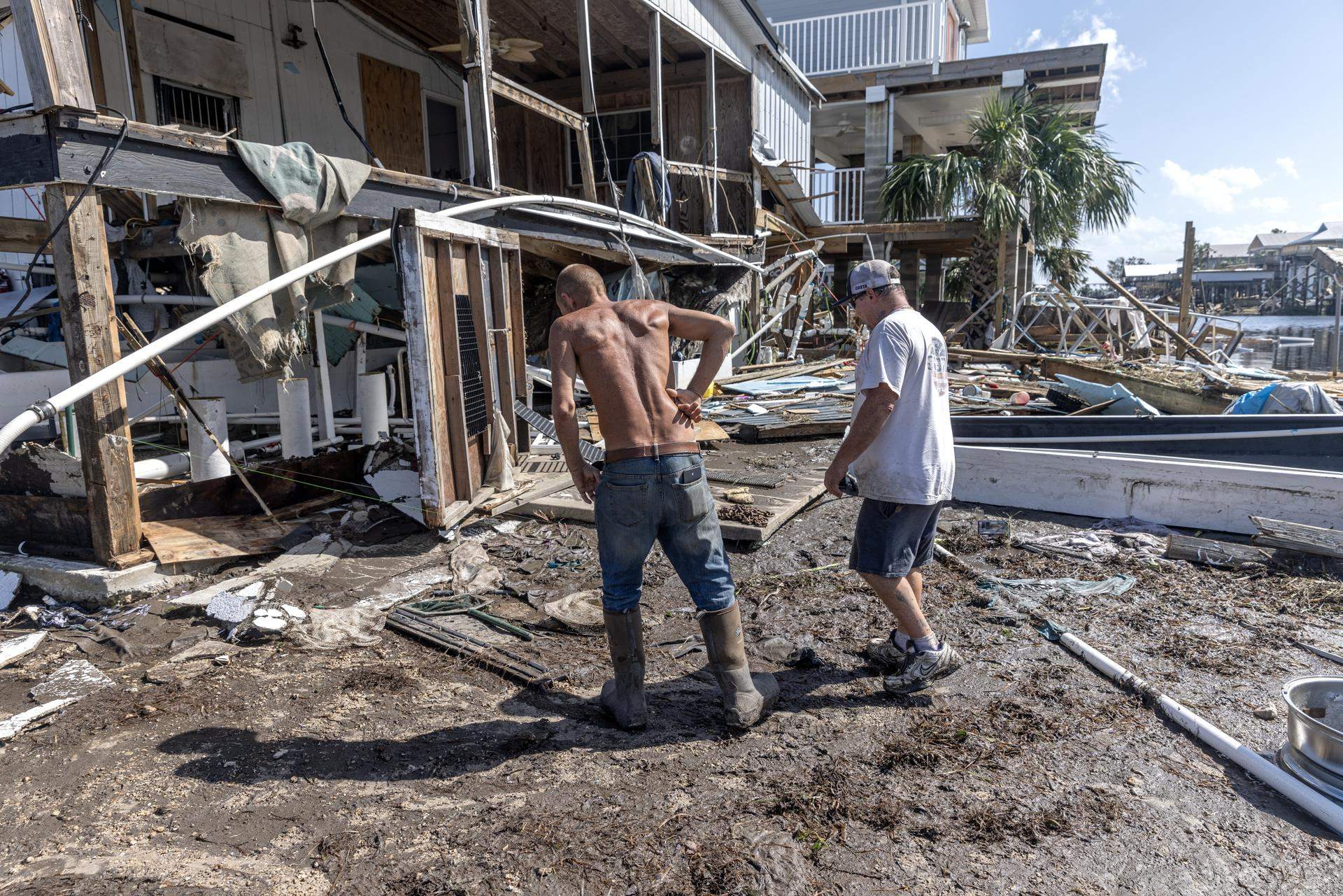 L'huracà Helene deixa més de 50 morts al sud-est dels Estats Units