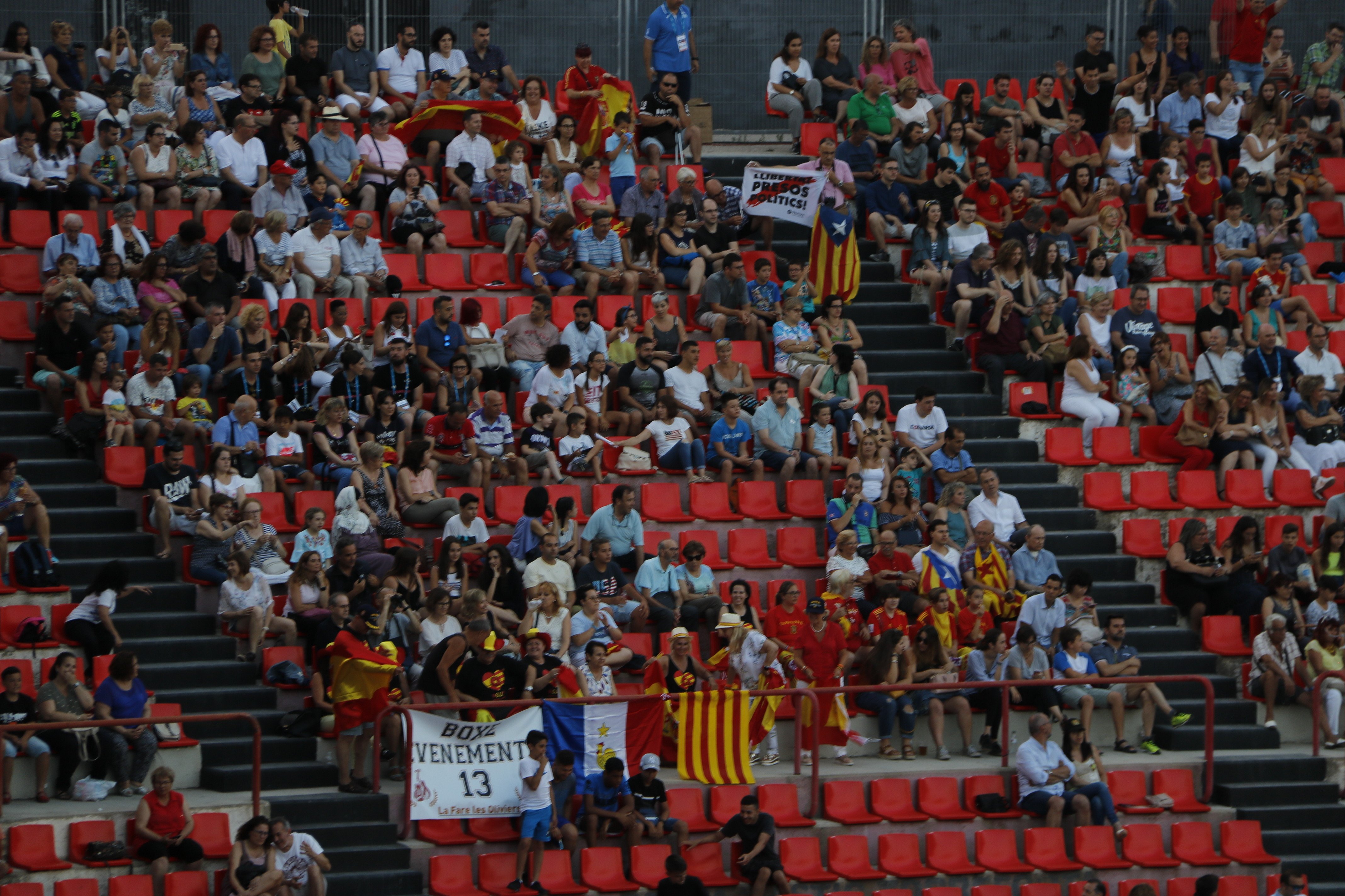 Los Juegos de Tarragona no consiguen llenar ni en la clausura