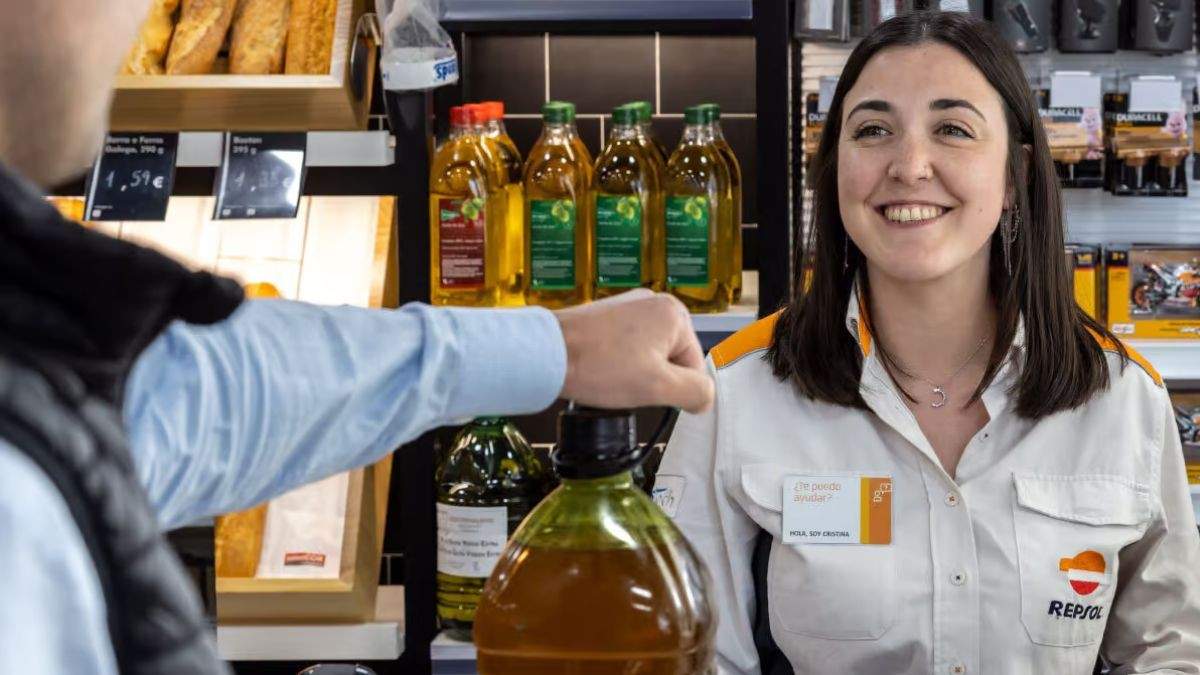 Repsol vol el teu oli de cuina utilitzat i et pagarà si li'n portes