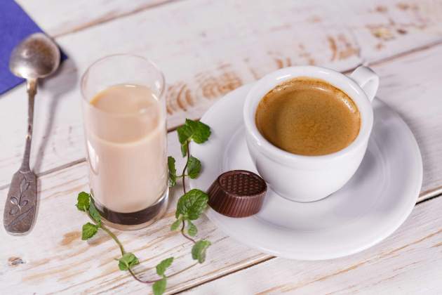 Licor amb el cafè / Foto: Unsplash Licor amb el cafè / Foto: Unsplash
