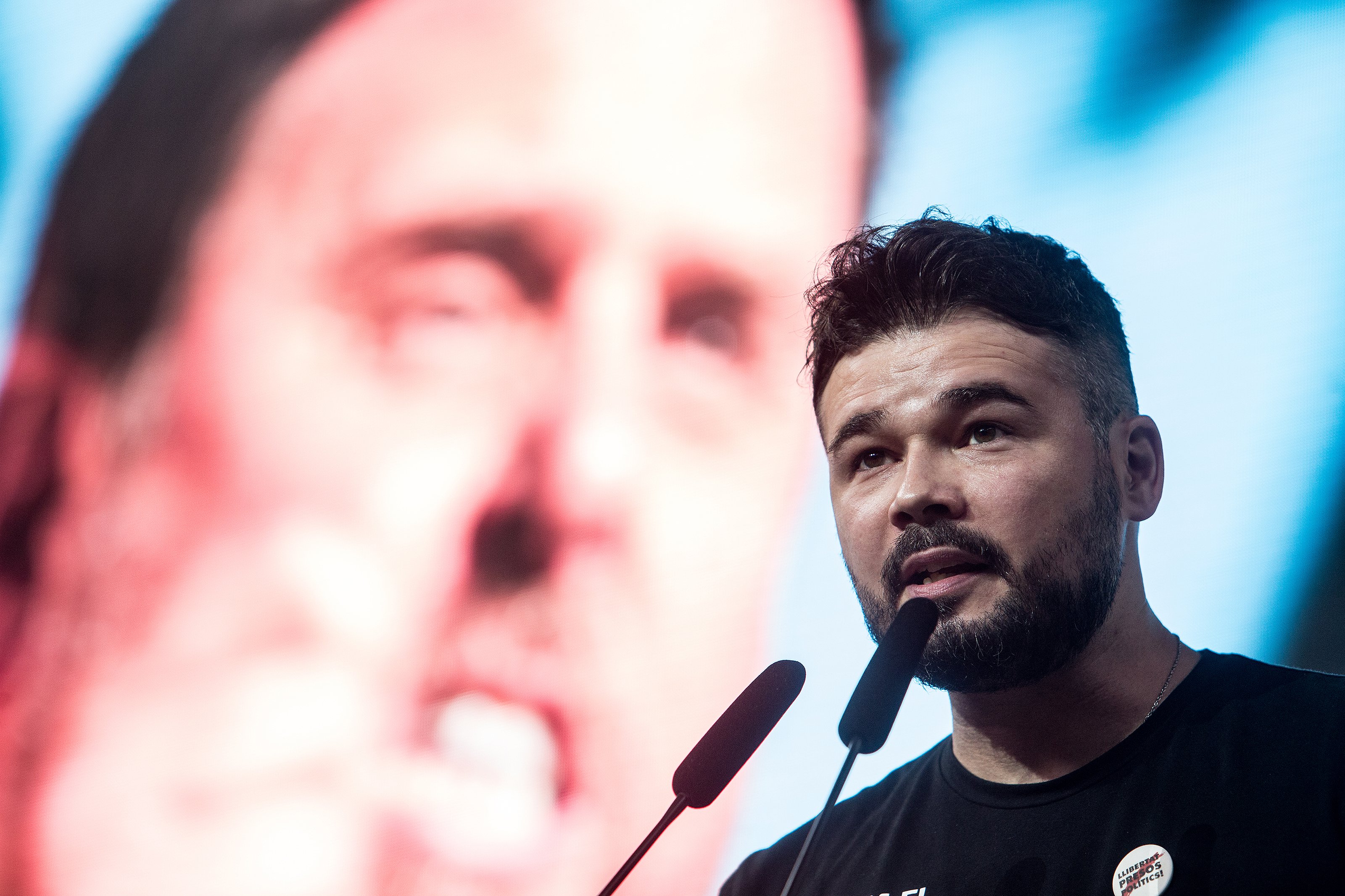 La ironia de Rufián sobre el "Genial Casado"