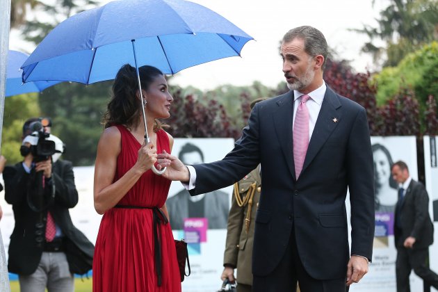 ARTICULOS SOBRE LETIZIA Y FELIPE EN REVISTAS Y MEDIOS   - Página 13 Paraigua-felip-leticia-gtres_15_630x420