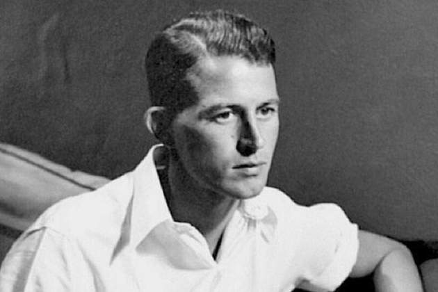 Denham Fouts (Denny) Denham Fouts (Denny)