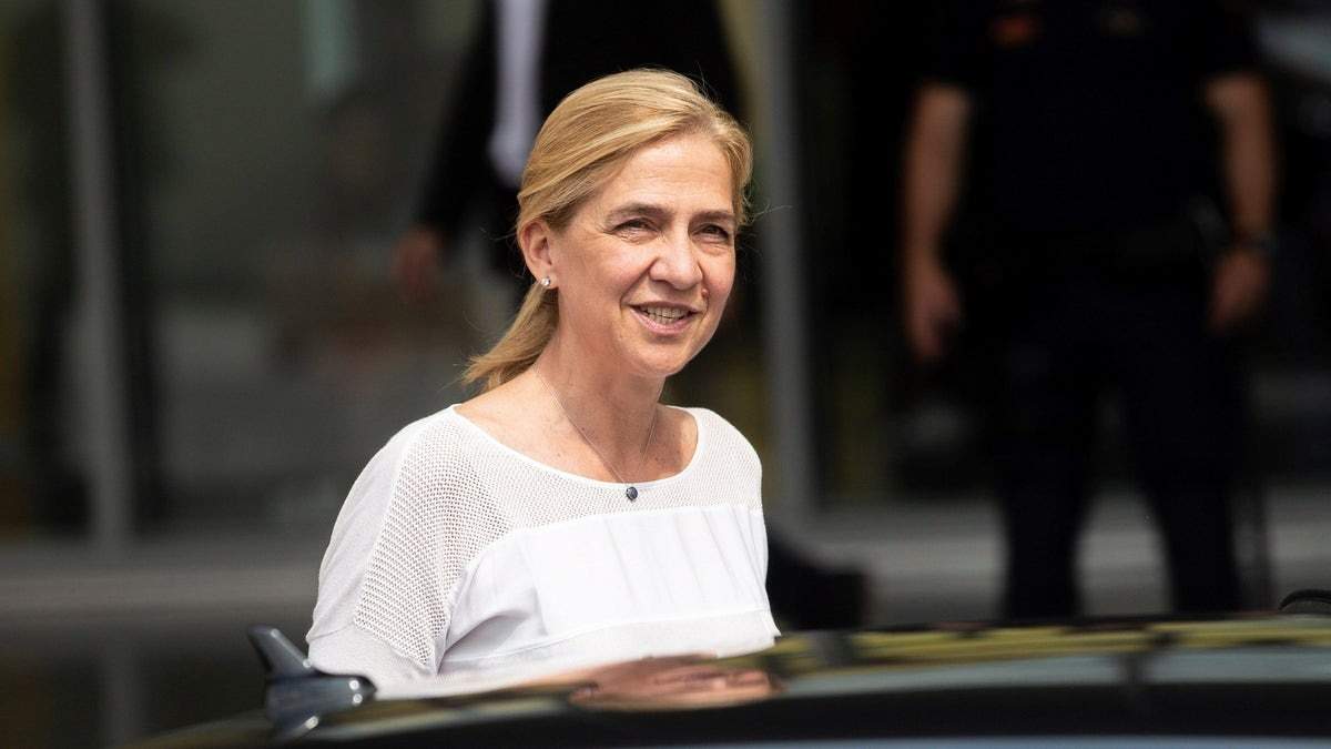 La infanta Cristina quería ponerle un nombre catalán a su hijo, pero fue desaconsejada: significa humilde