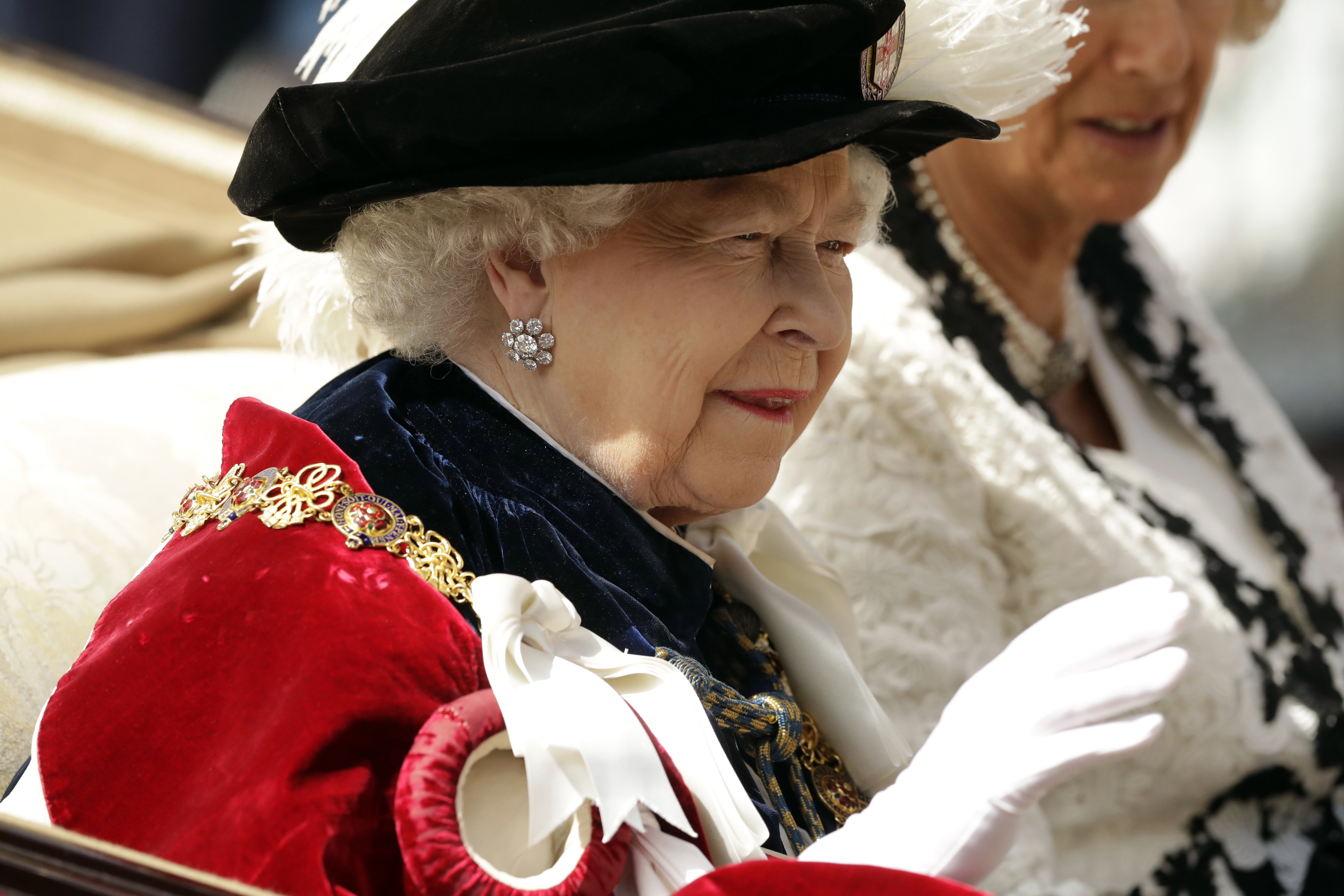 ¿En qué territorios remotos todavía manda Isabel II?