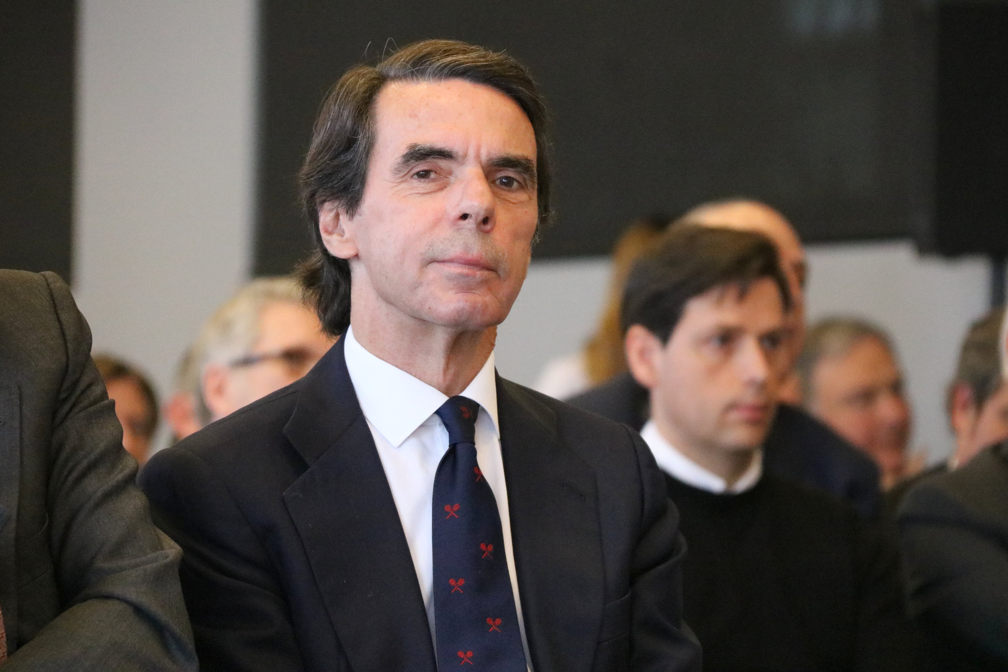 Aznar: “Traslladen presos colpistes a presons dirigides pels colpistes”