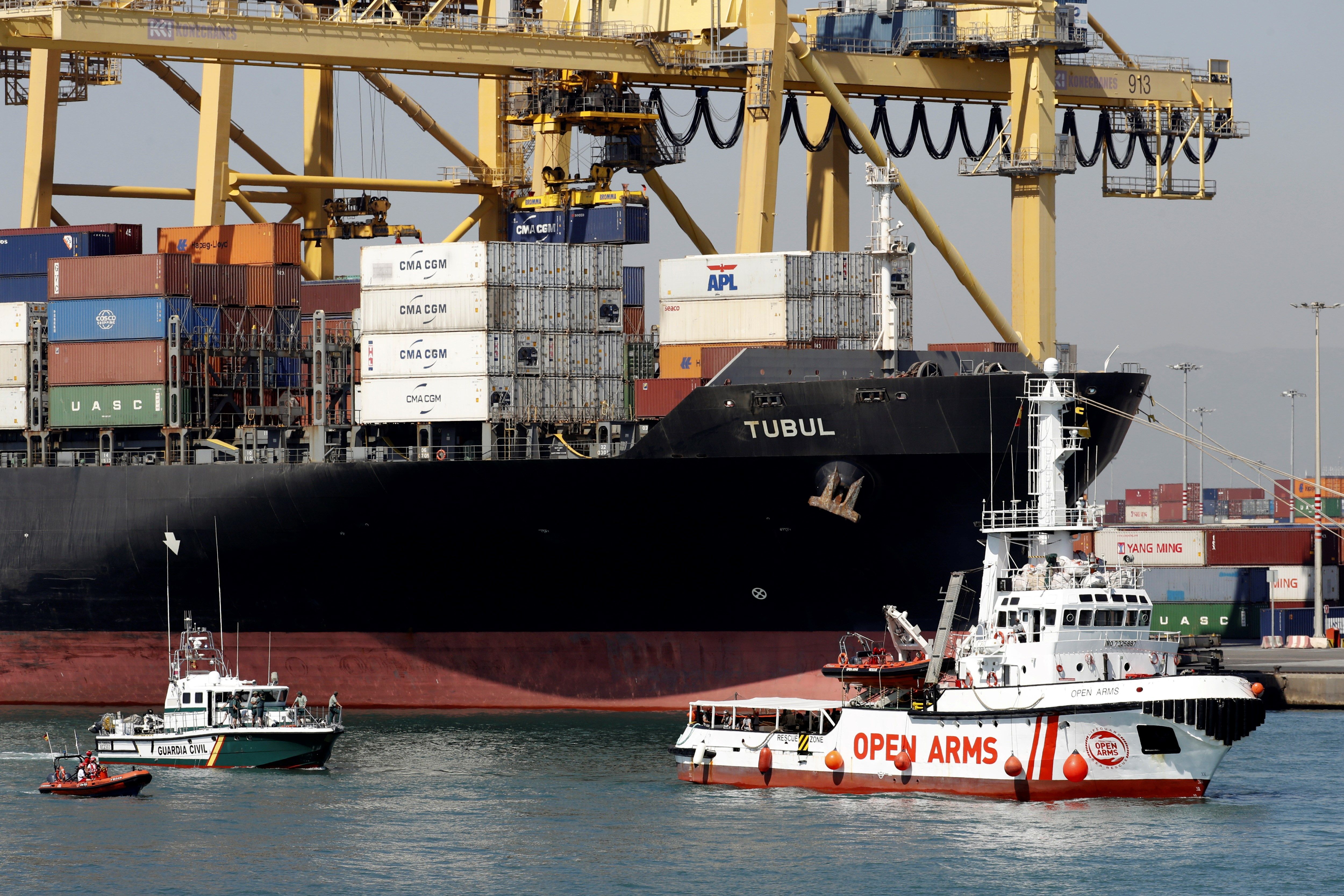 Llega a Barcelona el barco de Open Arms con 60 refugiados a bordo