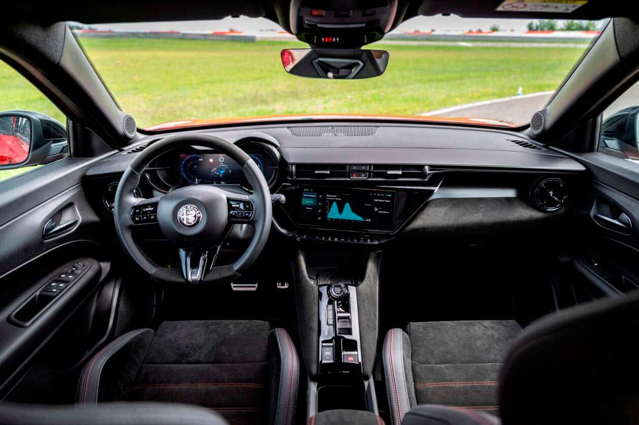 Aquest espectacular Alfa Romeo és el cotxe per als amants de l'estètica, no hi ha un SUV millor