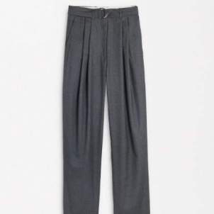 Pantalón recto en color gris Pantalón recto en color gris