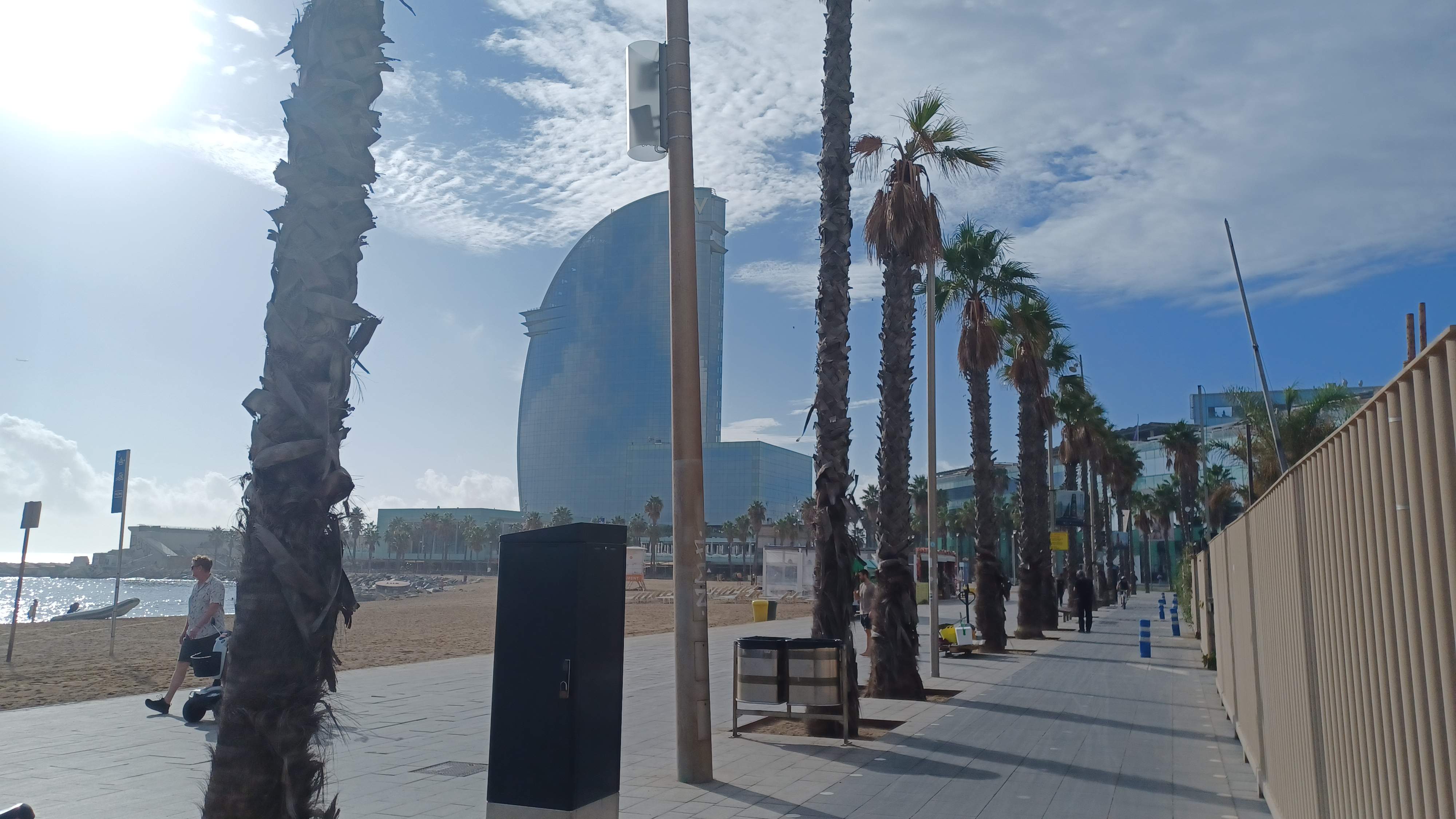 Cellnex refuerza la conectividad del frente marítimo de Barcelona