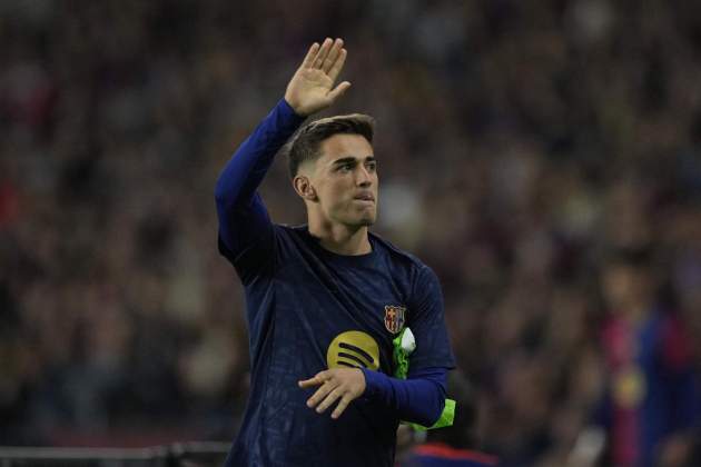 Gavi sale a calentar en el Barça-Sevilla / Foto: Europa Press Gavi sale a calentar en el Barça-Sevilla / Foto: Europa Press