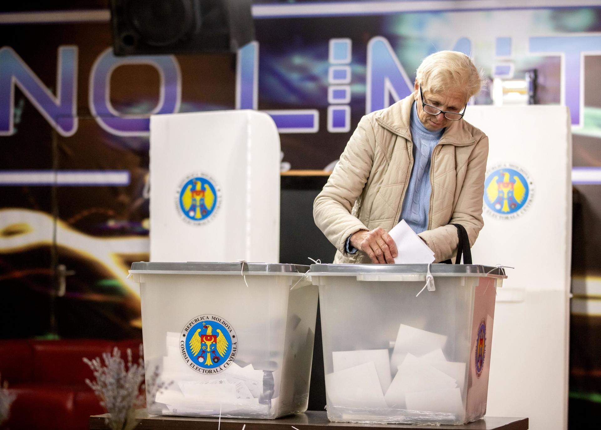 Banderes europees per terra i suborns de Rússia: així ha estat el referèndum d'adhesió a la UE de Moldàvia