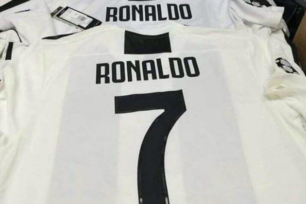 Camiseta Cristiano Ronaldo Juventus Internet
