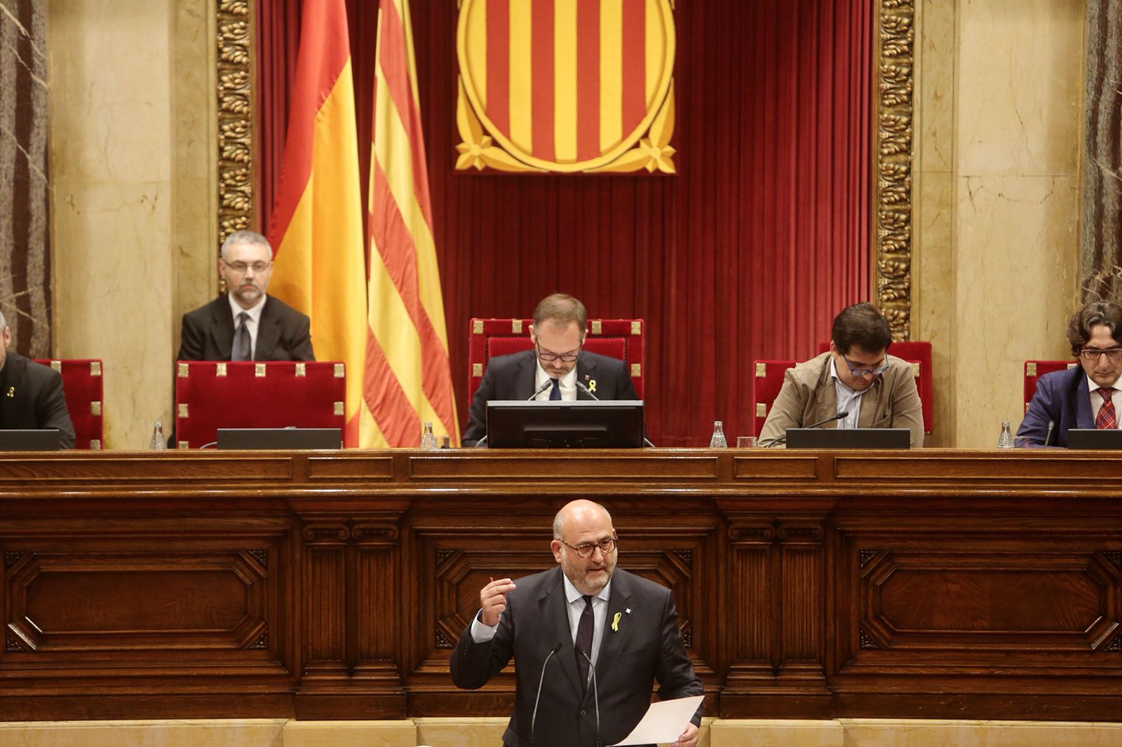 JxCat: "No podemos suspender ni sustituir a los diputados porque la rebelión ha caído"