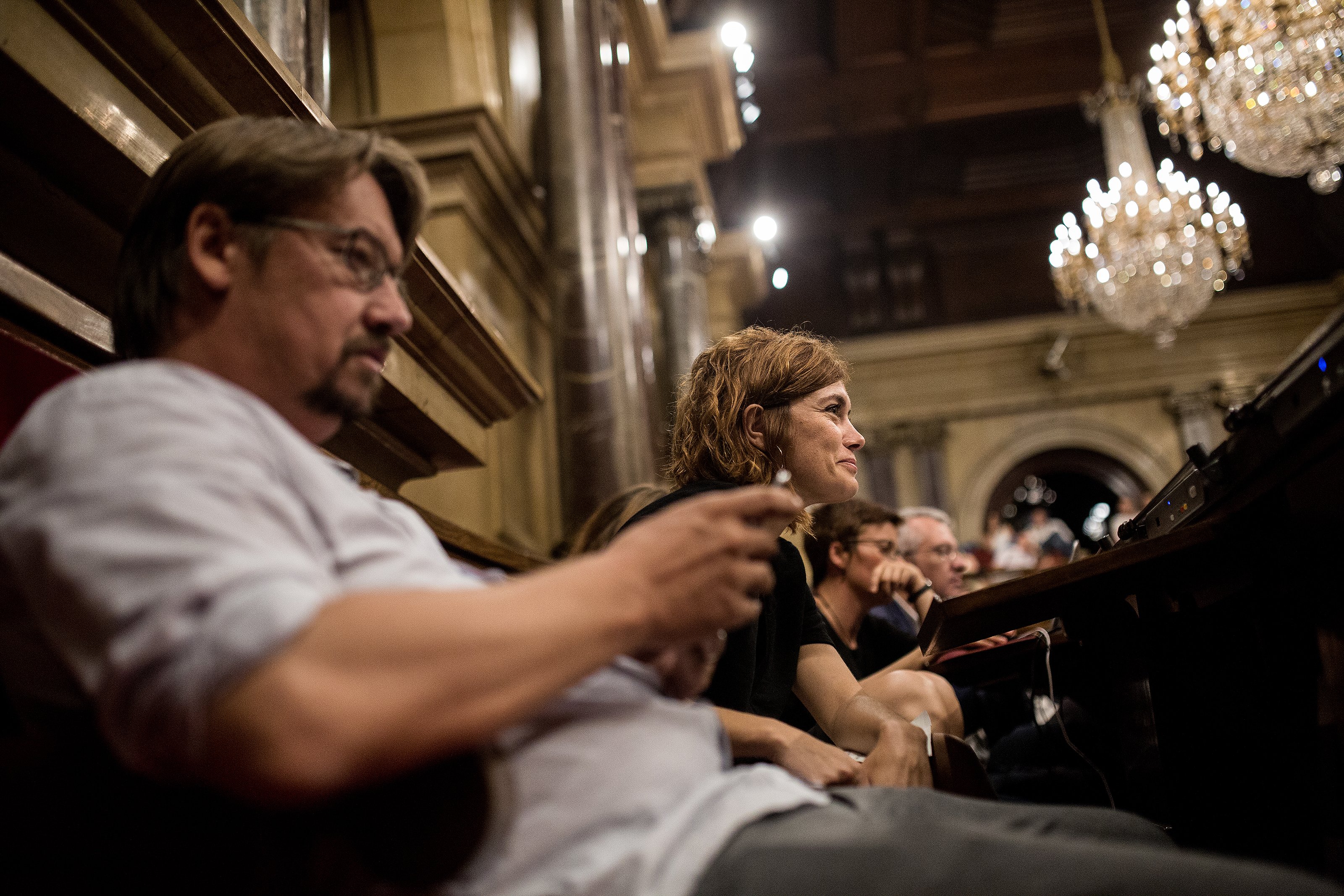 Elisenda Alamany fa sang amb el currículum dubtós d’Albert Rivera