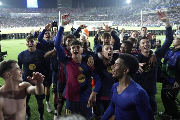 El Barça celebra el triomf contra el Bayern a Montjuïc / Foto: EFE El Barça celebra el triomf contra el Bayern a Montjuïc / Foto: EFE