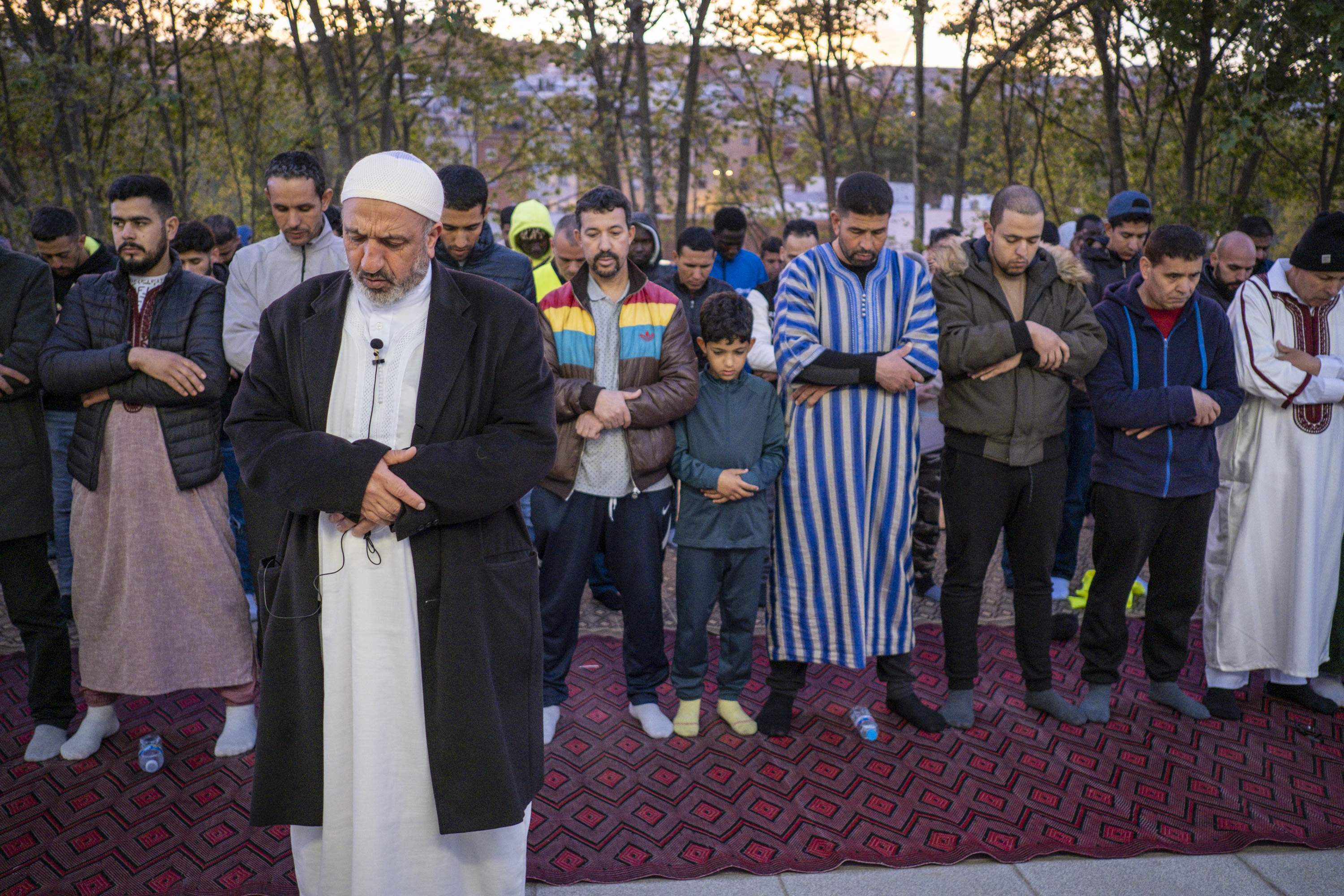 La Unió Europea alerta d'un augment de la islamofòbia i el racisme: un 47% dels musulmans ho pateixen