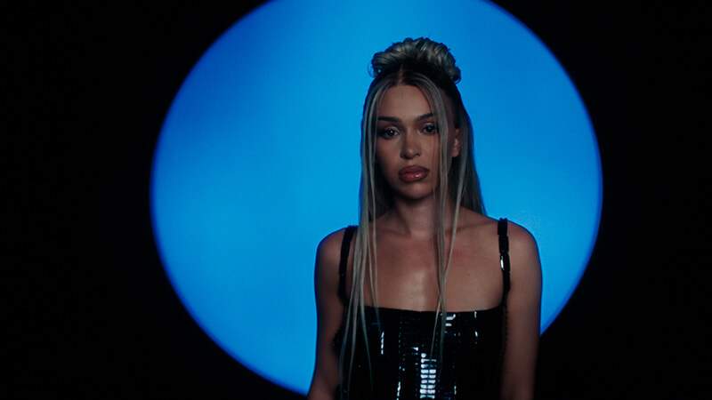 La Joia Bad Gyal web