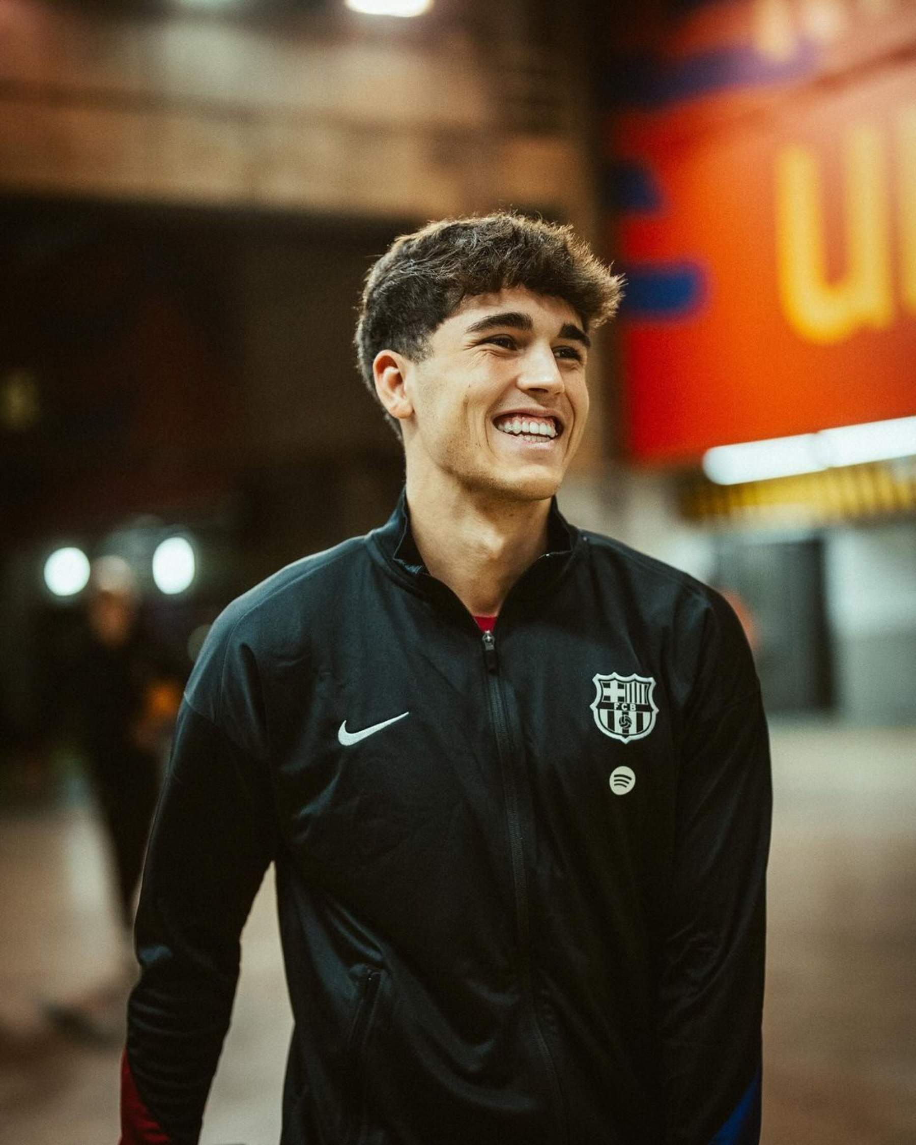 Cubarsí e Iñigo Martínez lo echan del Barça, no jugará y Flick acepta su venta