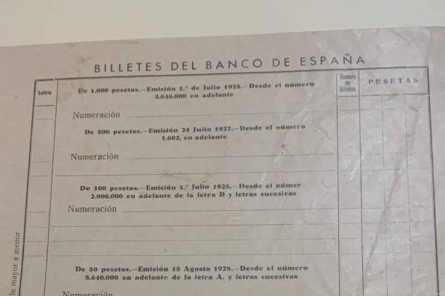 Formulari per recollir els diners dels republicans, confiscats per Franco. Formulari per recollir els diners dels republicans, confiscats per Franco.