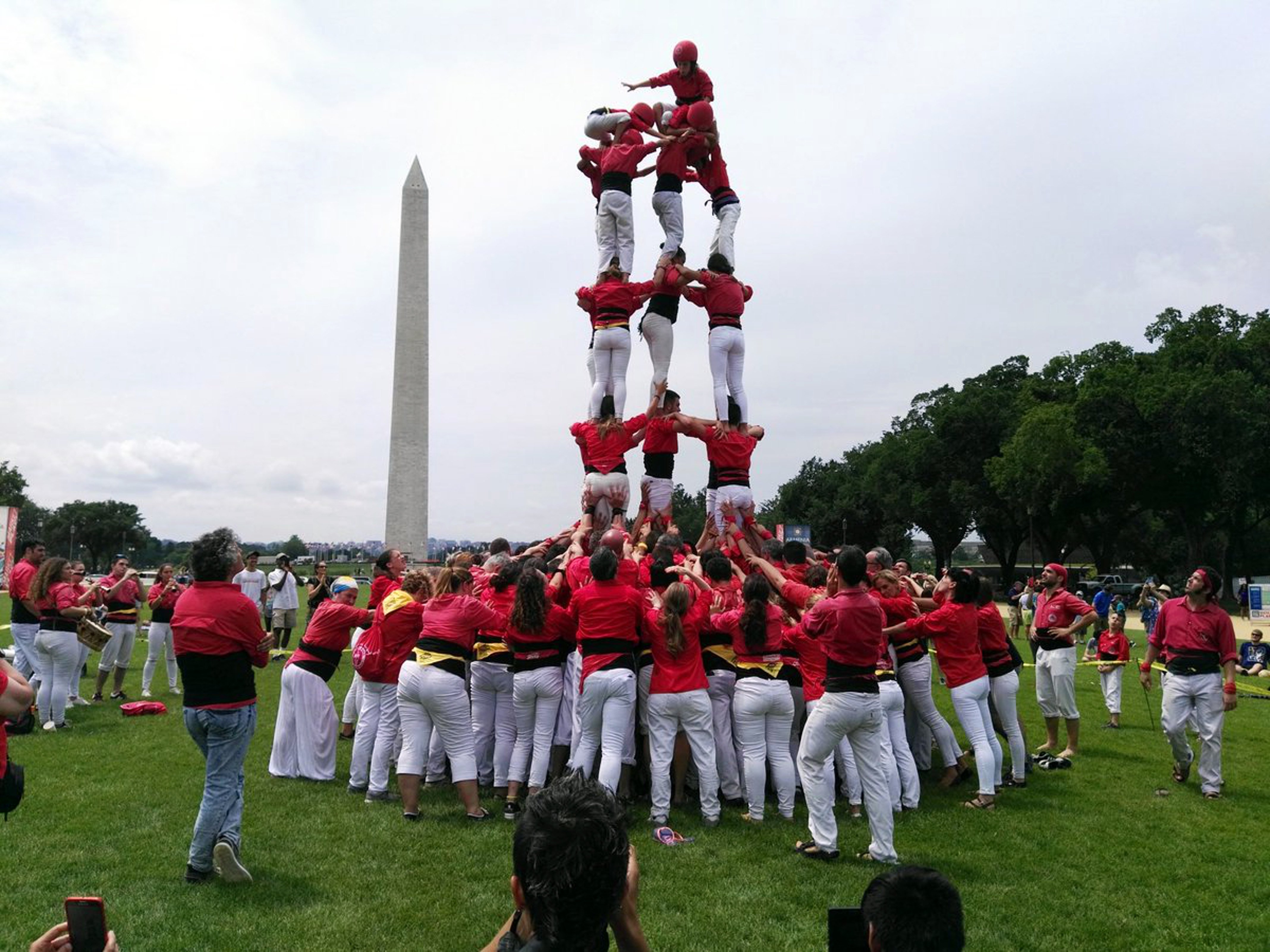 Los castellers llegan (y triunfan) en Washington