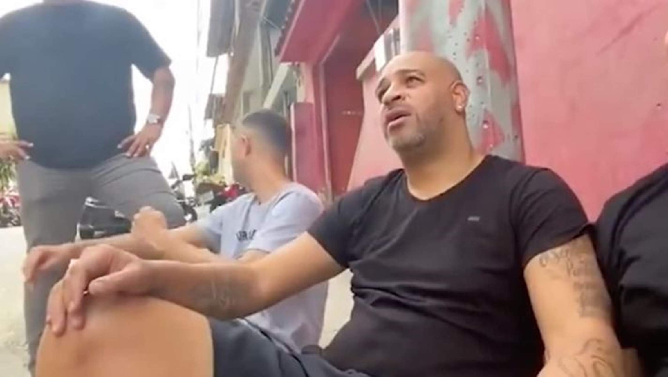 Es viralitzen noves imatges preocupants d'Adriano: la caiguda de l''Emperador' del futbol