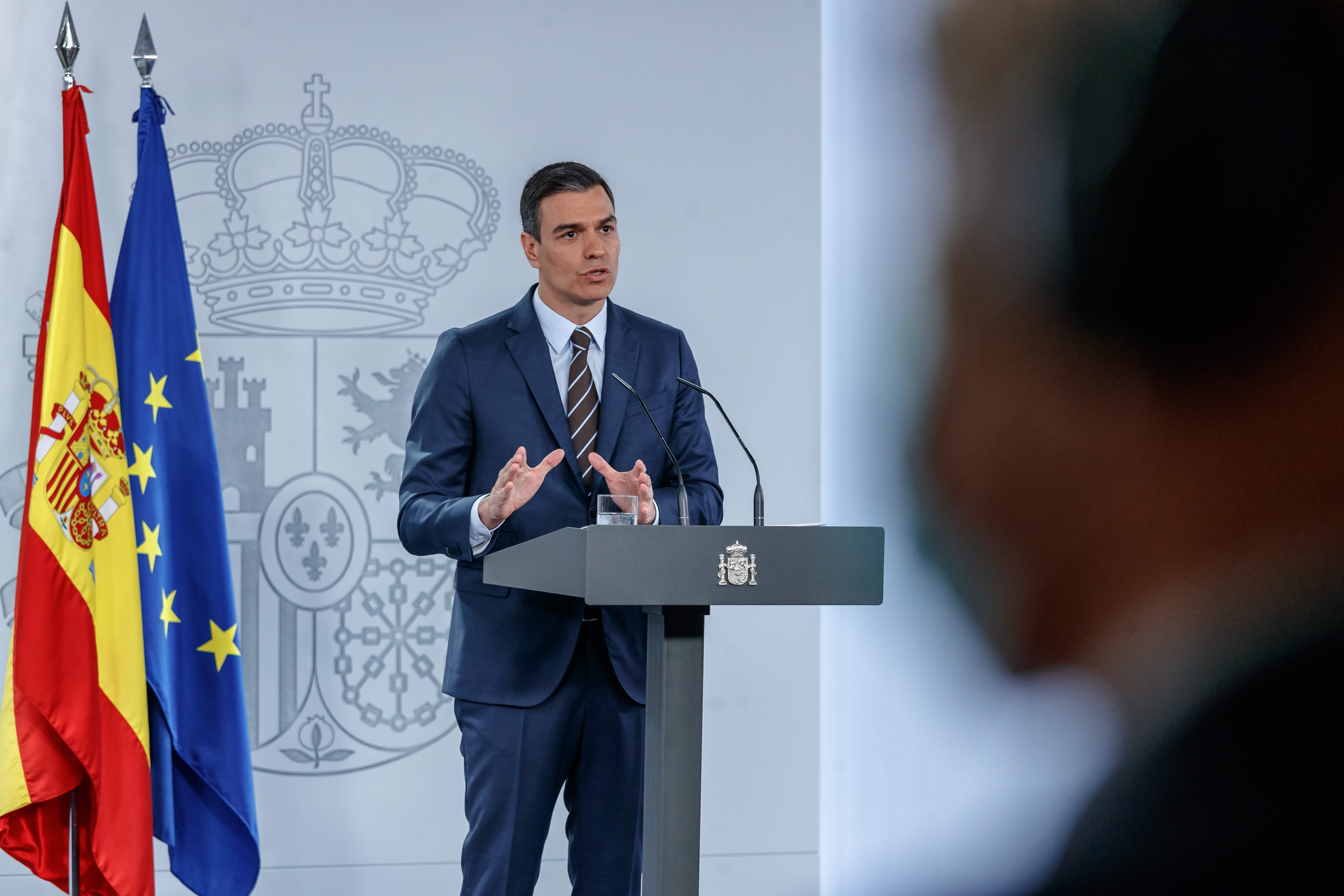 Sánchez anuncia l'enviament de 5.000 militars més i el desplegament de 5.000 policies al País Valencià