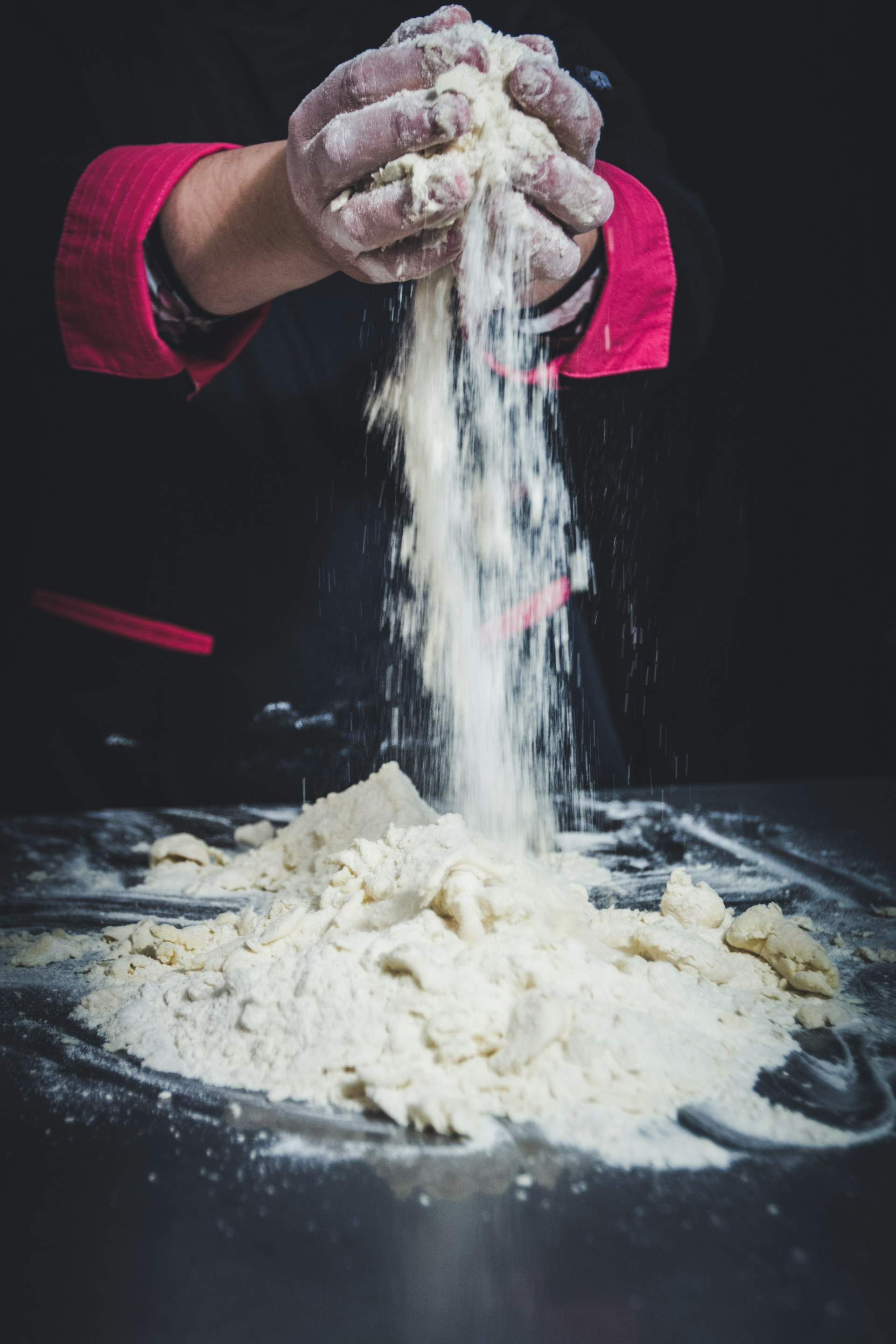 Esta es la harina perfecta para hacer pan para principiantes y que no sirve para la repostería