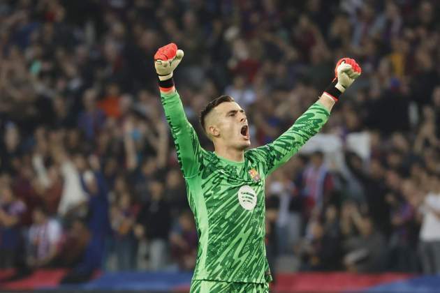 Iñaki Peña celebració aturada