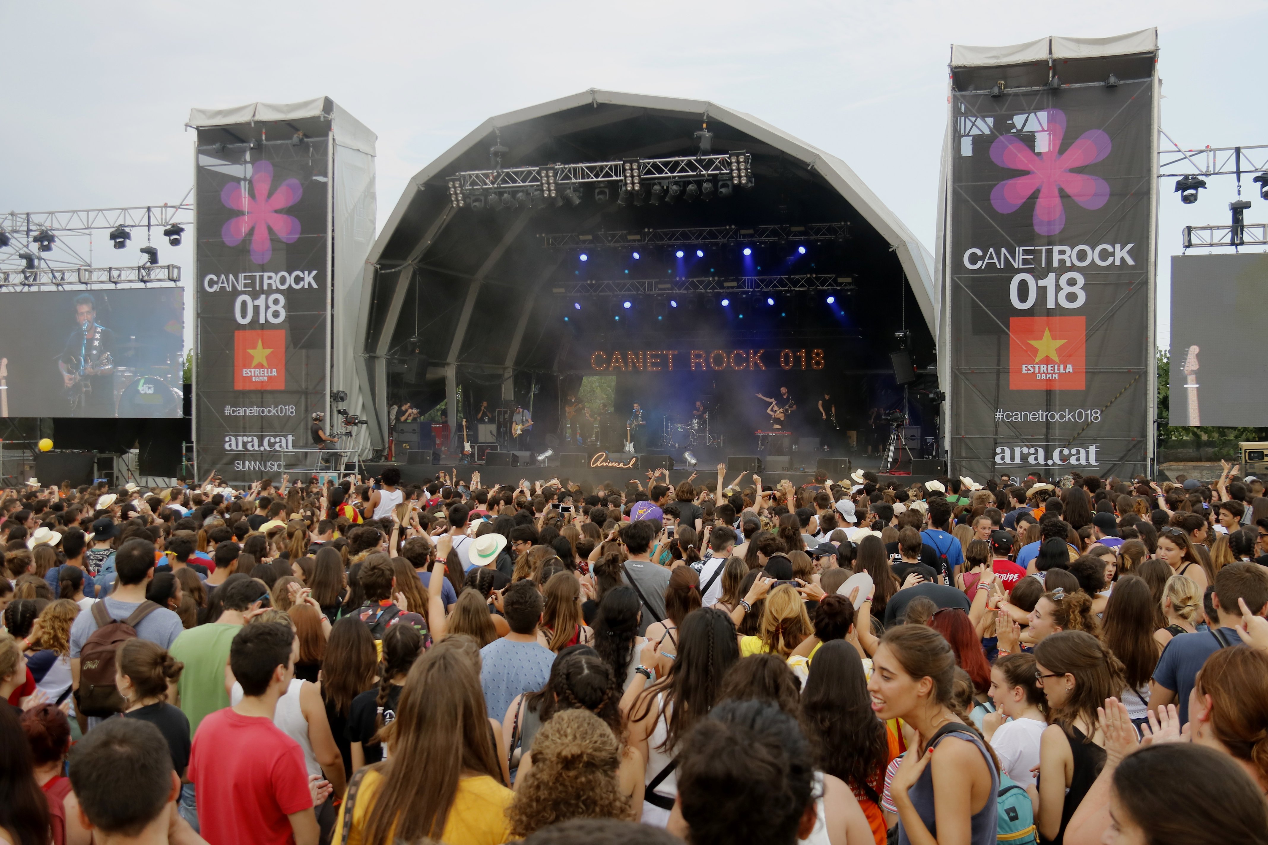 Gran afluencia de público en el Canet Rock