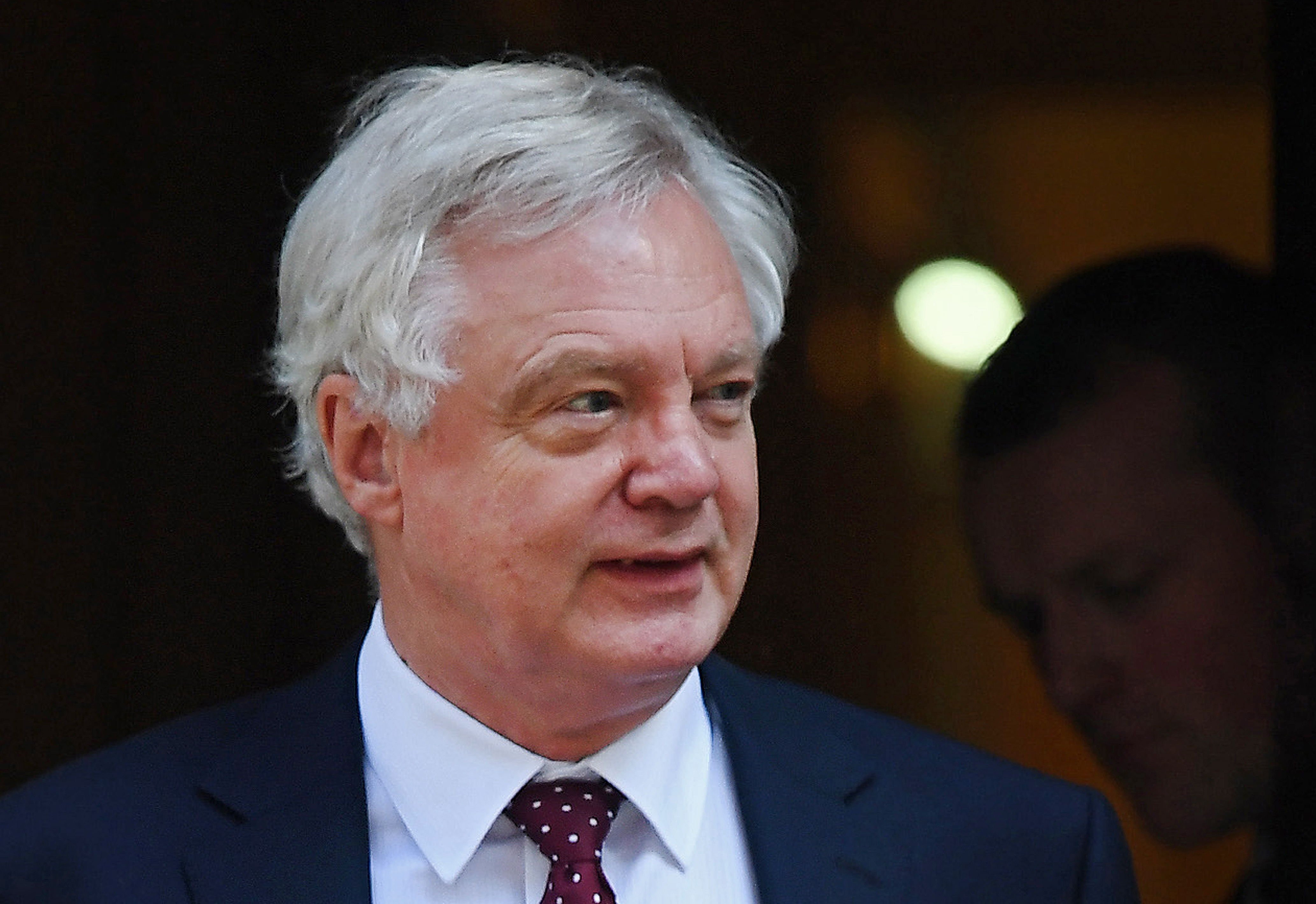 Dimite el ministro británico del Brexit, David Davis