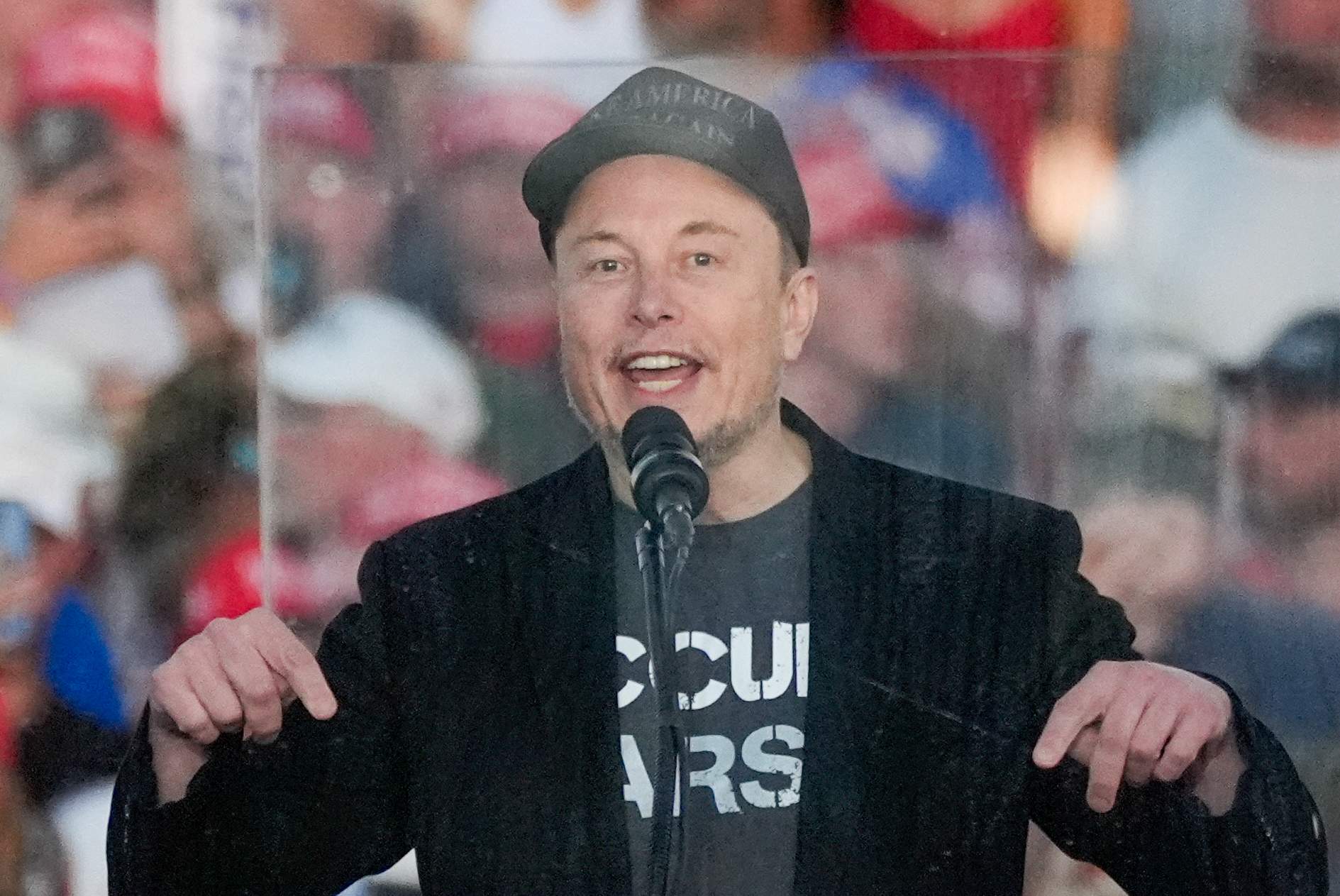 Elon Musk y Neuralink se quedan atrás: otro chip cerebral afirma haber devuelto la visión a personas ciegas