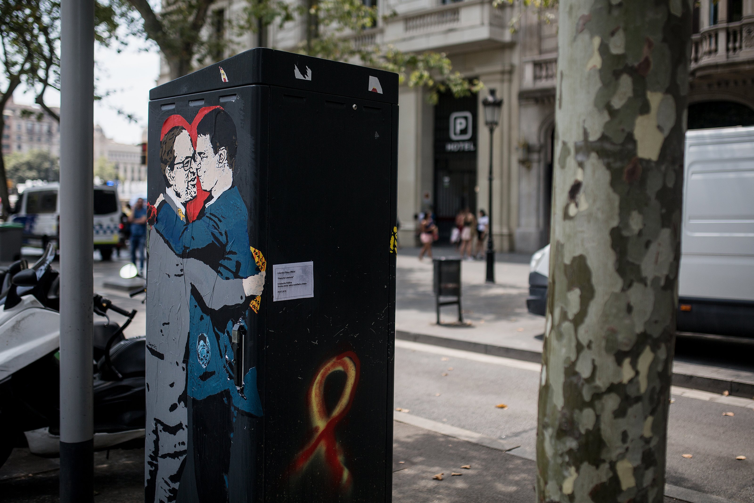 Associated Press parla d'"intenses maniobres polítiques" entre Madrid i Barcelona