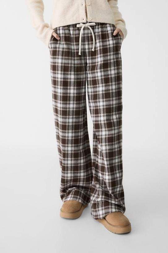 Pantalons d'Stradivarius Pantalons d'Stradivarius