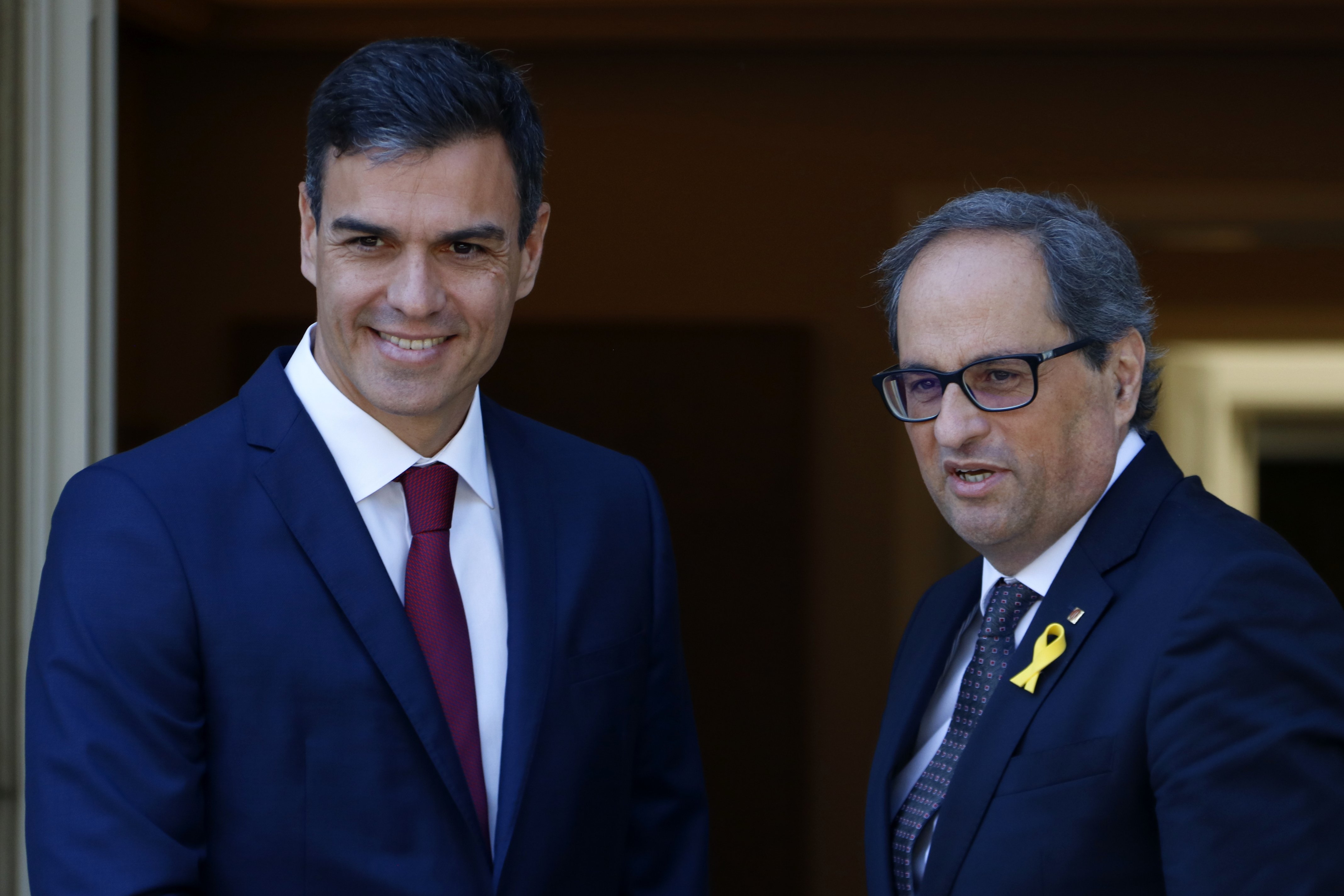 Spanish government plays down chances of rapid progress in Catalonia talks