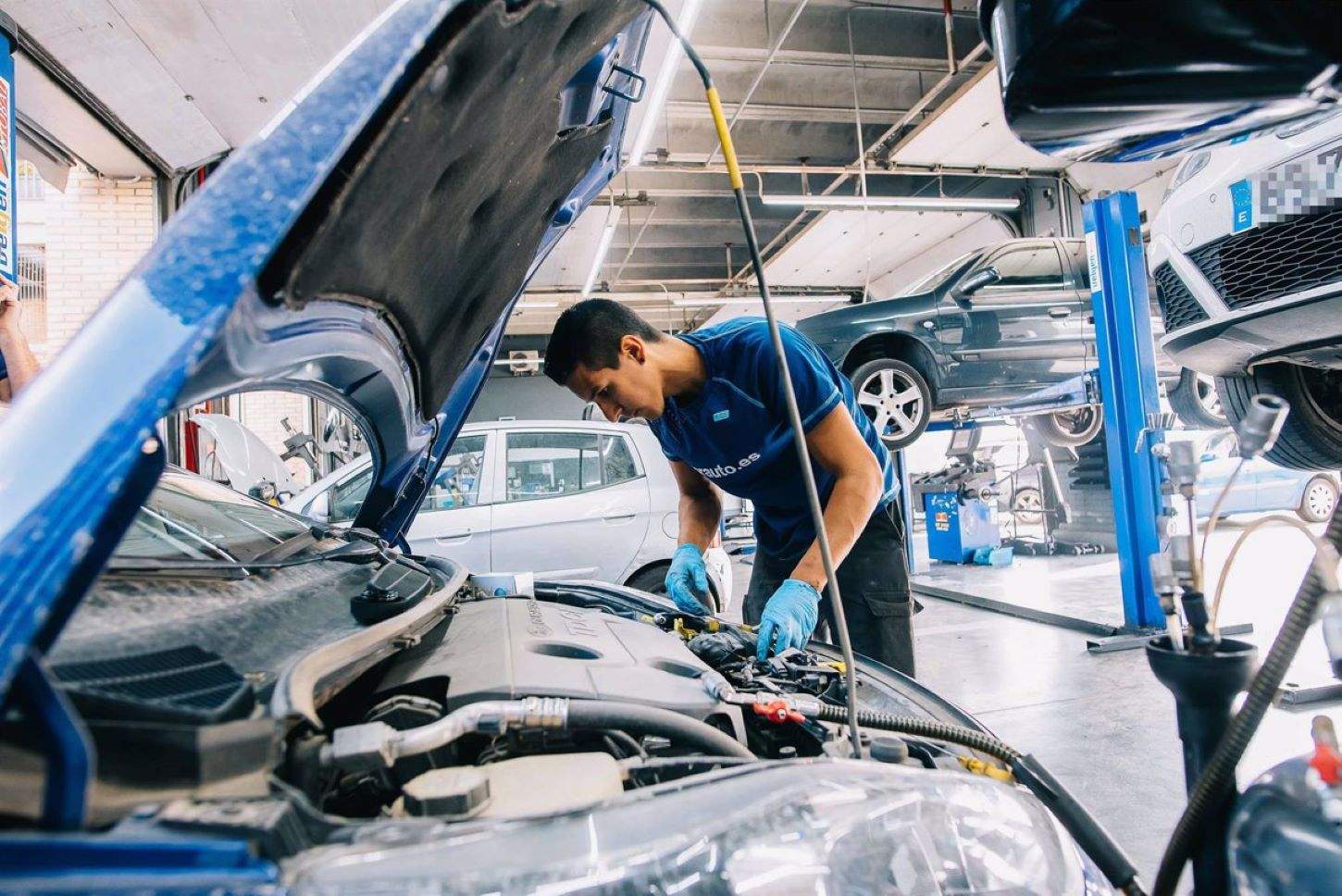 Arrancar directamente el coche es uno de los errores que más averías está provocando
