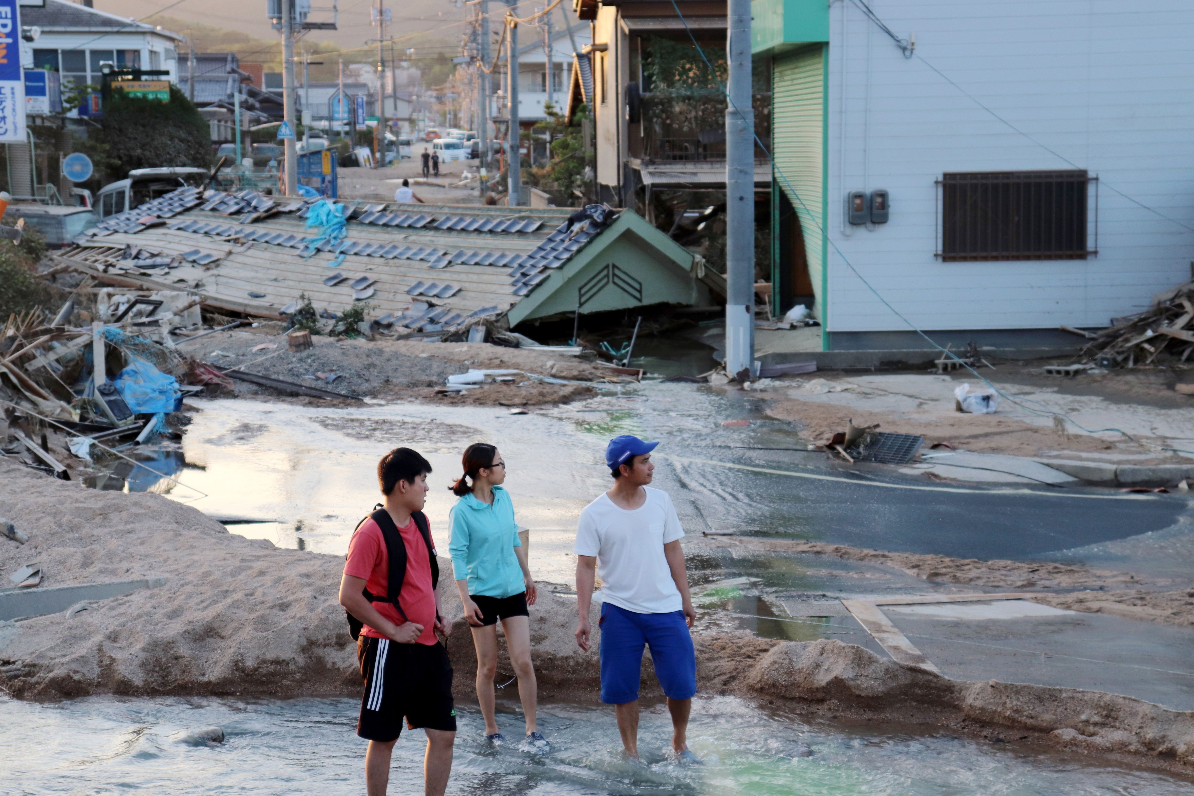 Més de 120 morts i 60 desapareguts per les pluges torrencials al Japó