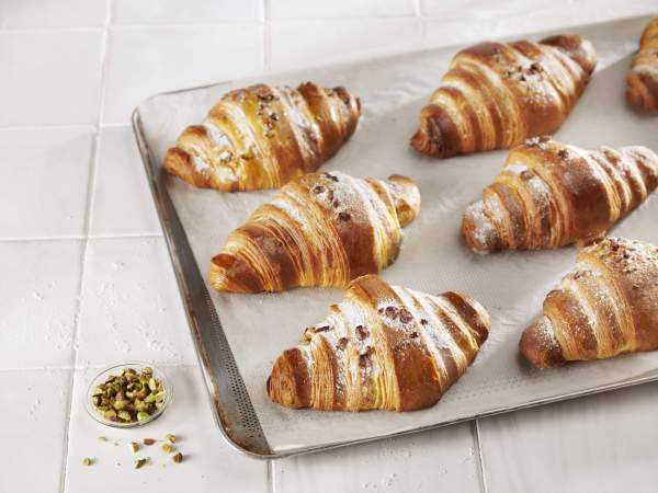 Europastry innova amb el crossaint de pistatxo. Europastry innova amb el crossaint de pistatxo.
