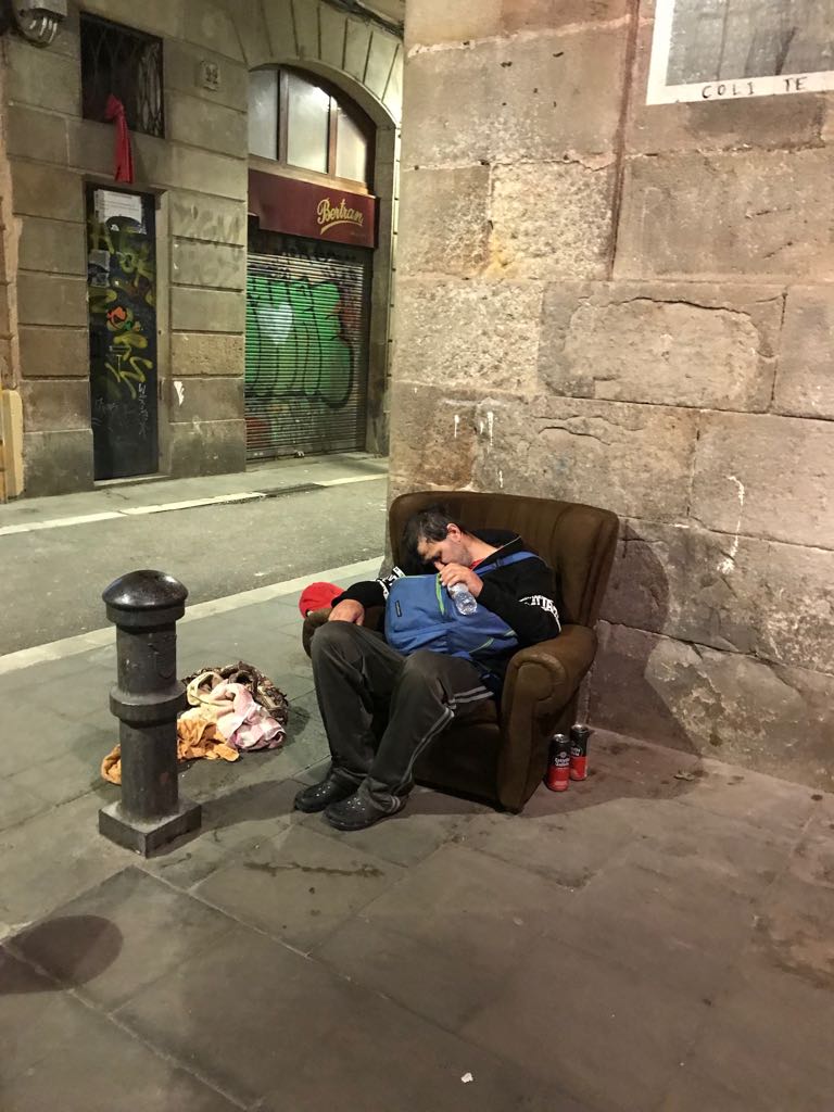 indigentes durmiendo calle