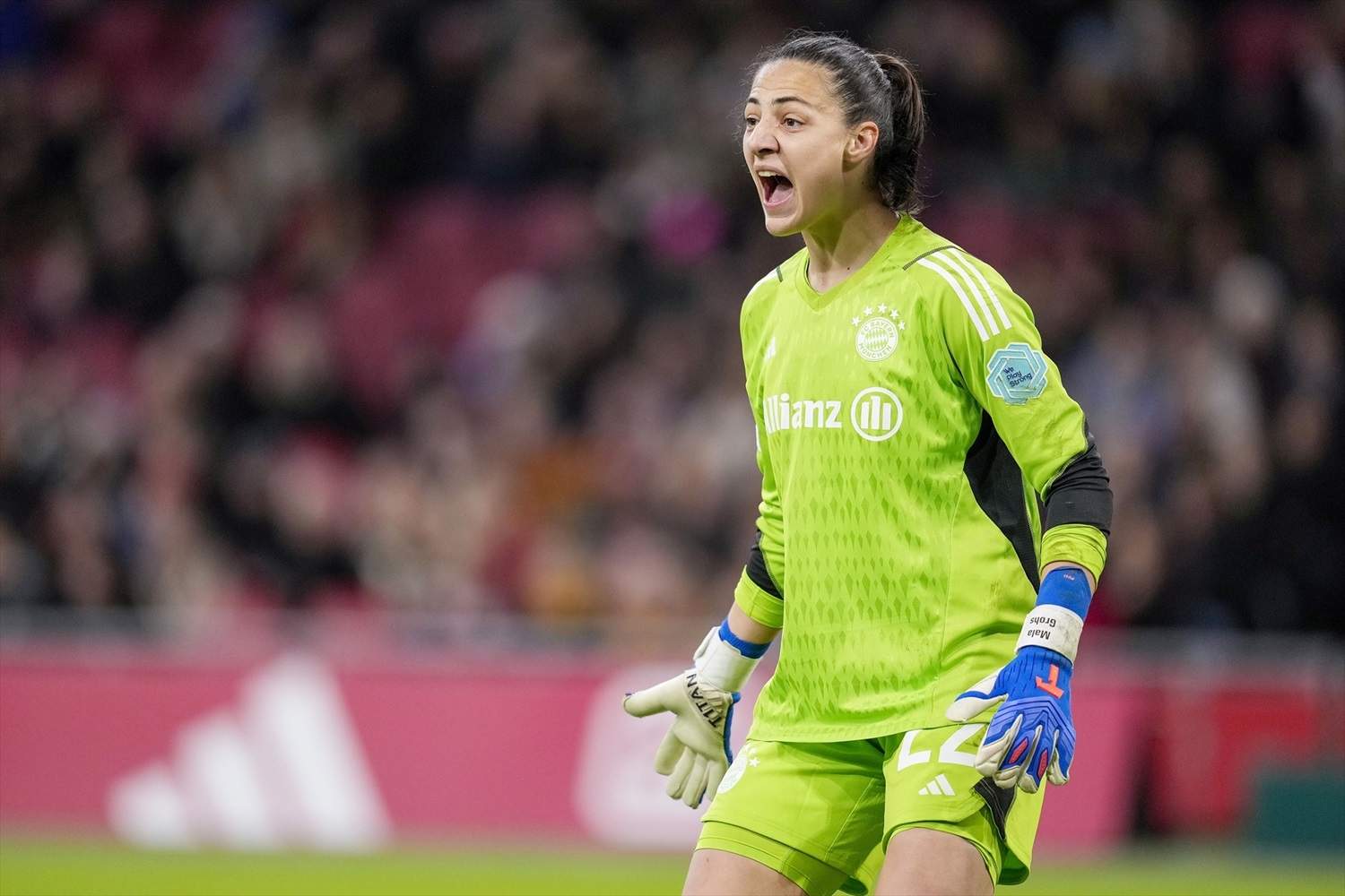 Mala Grohs, portera del Bayern, sufre un tumor maligno: "Con la ayuda de todos, superaré esto"