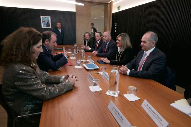 El consejero|conseller de Justicia, Ramon Espadaler, con representante del Consejo de la Abogacía Catalana. Foto: Departamento de Justicia El consejero|conseller de Justicia, Ramon Espadaler, con representante del Consejo de la Abogacía Catalana. Foto: Departamento de Justicia